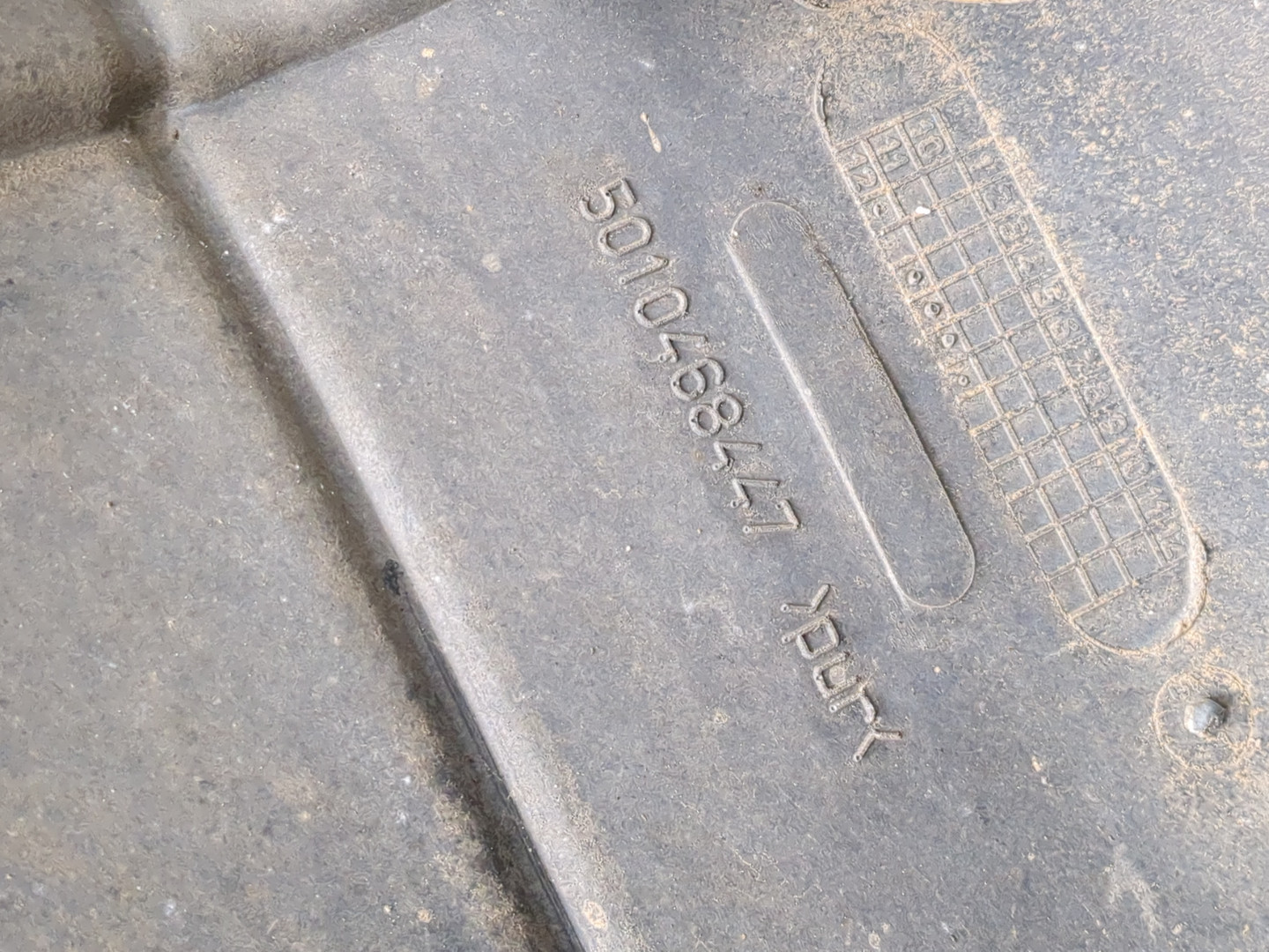 Подножка левая