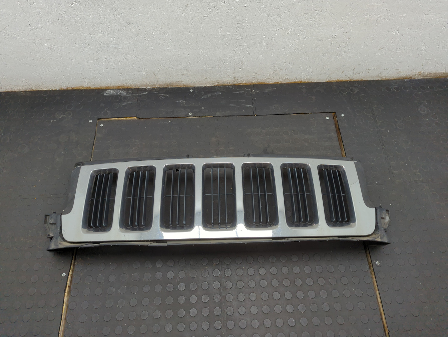 Решетка радиатора