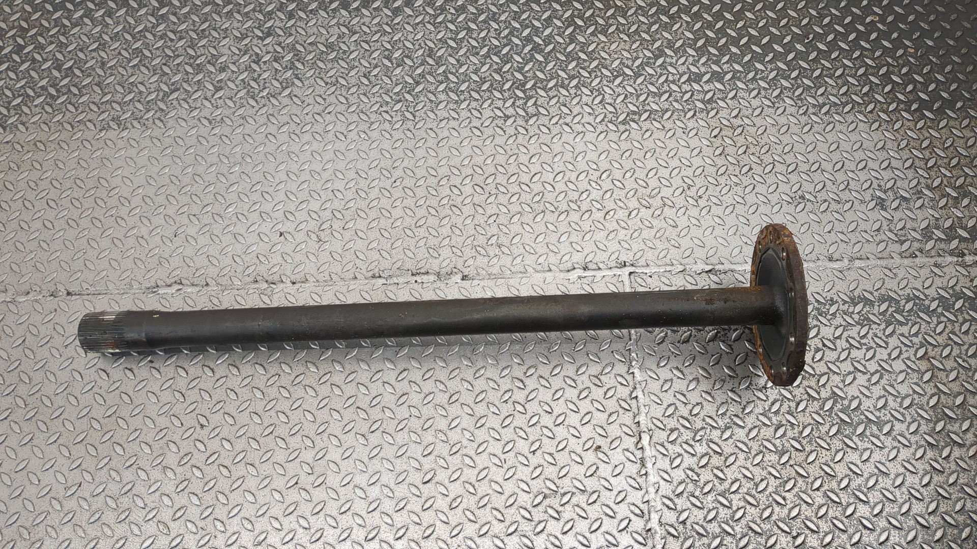 Полуось задняя правая