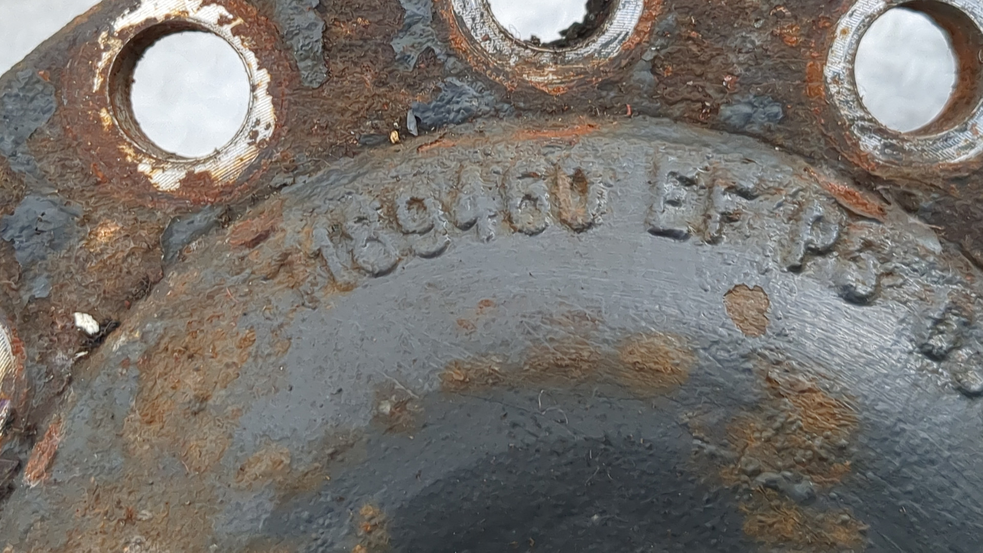 Полуось задняя