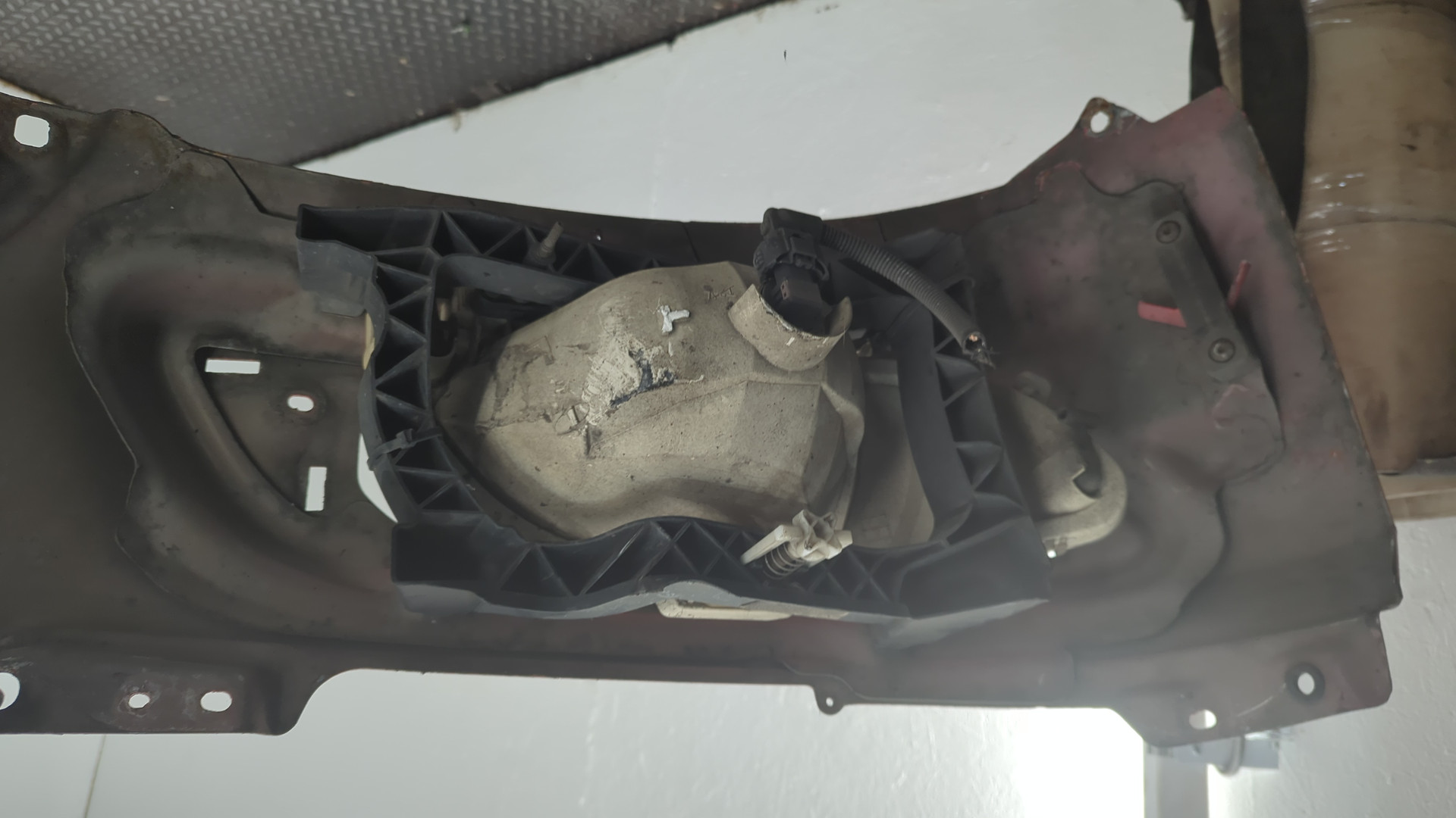 Бампер передний