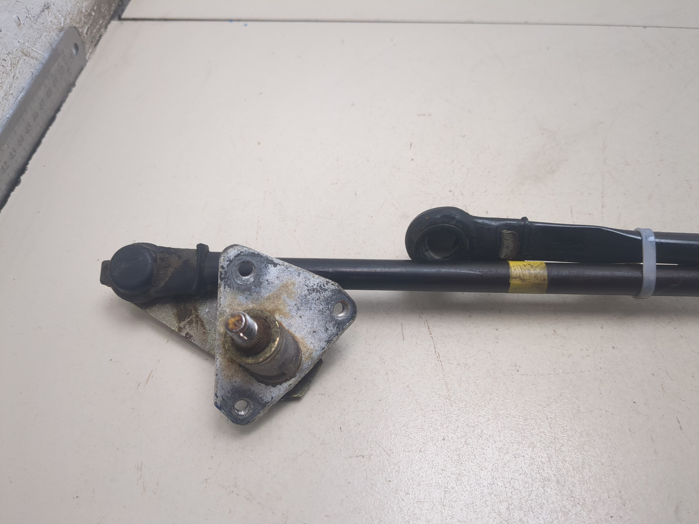 Трапеция стеклоочистителей