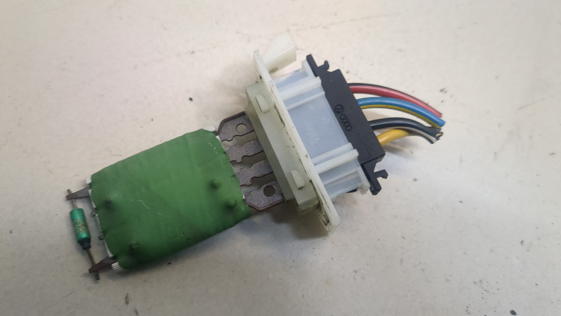 Резистор отопителя