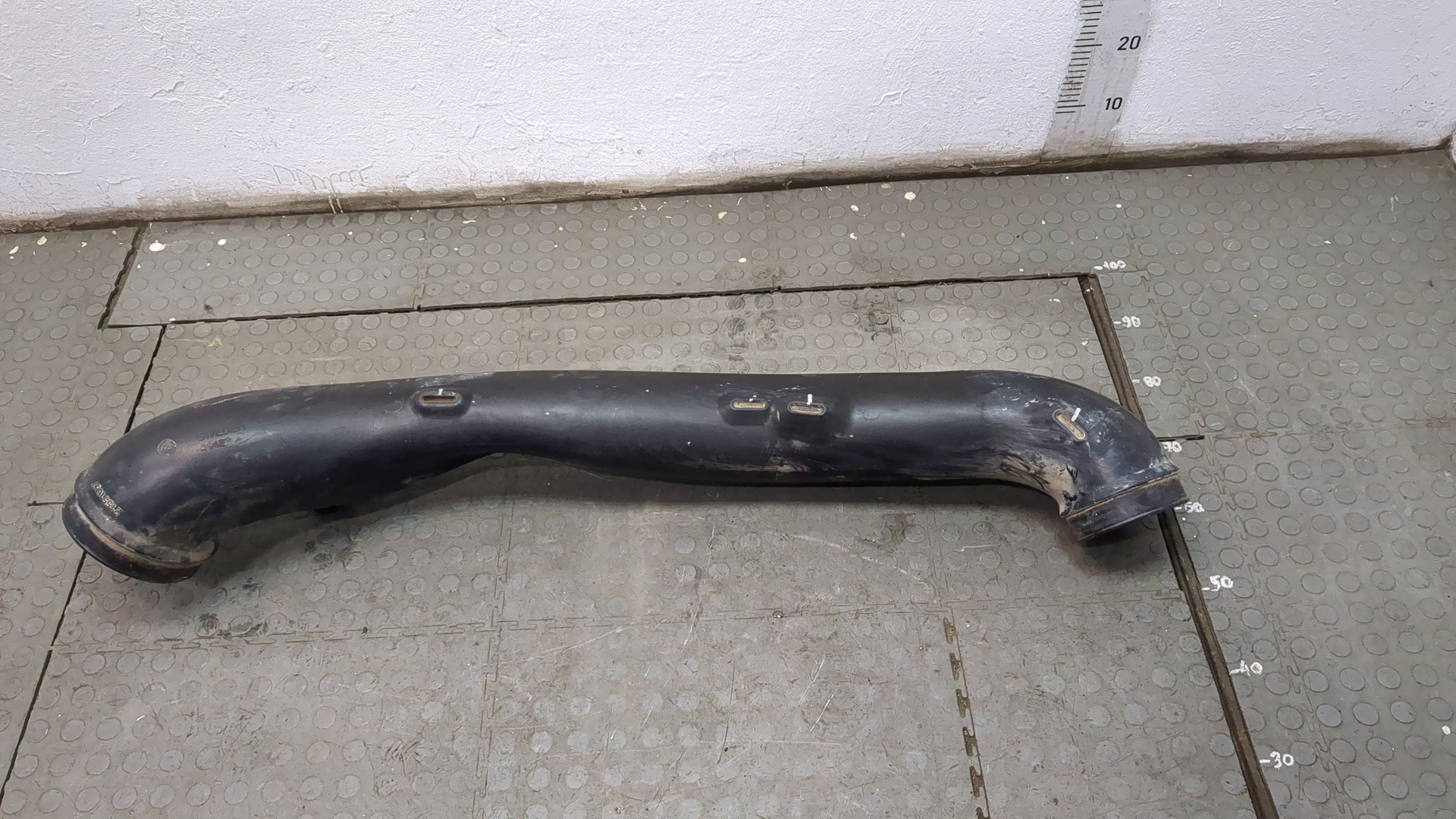 Патрубок воздушного фильтра