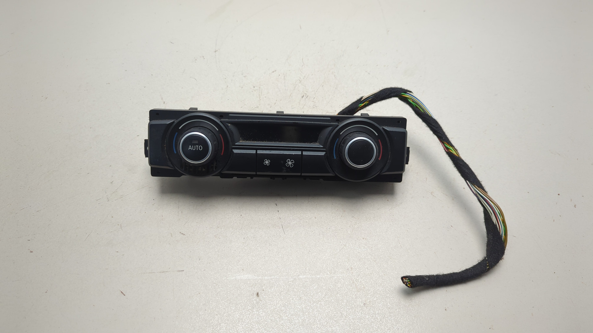 Переключатель отопителя