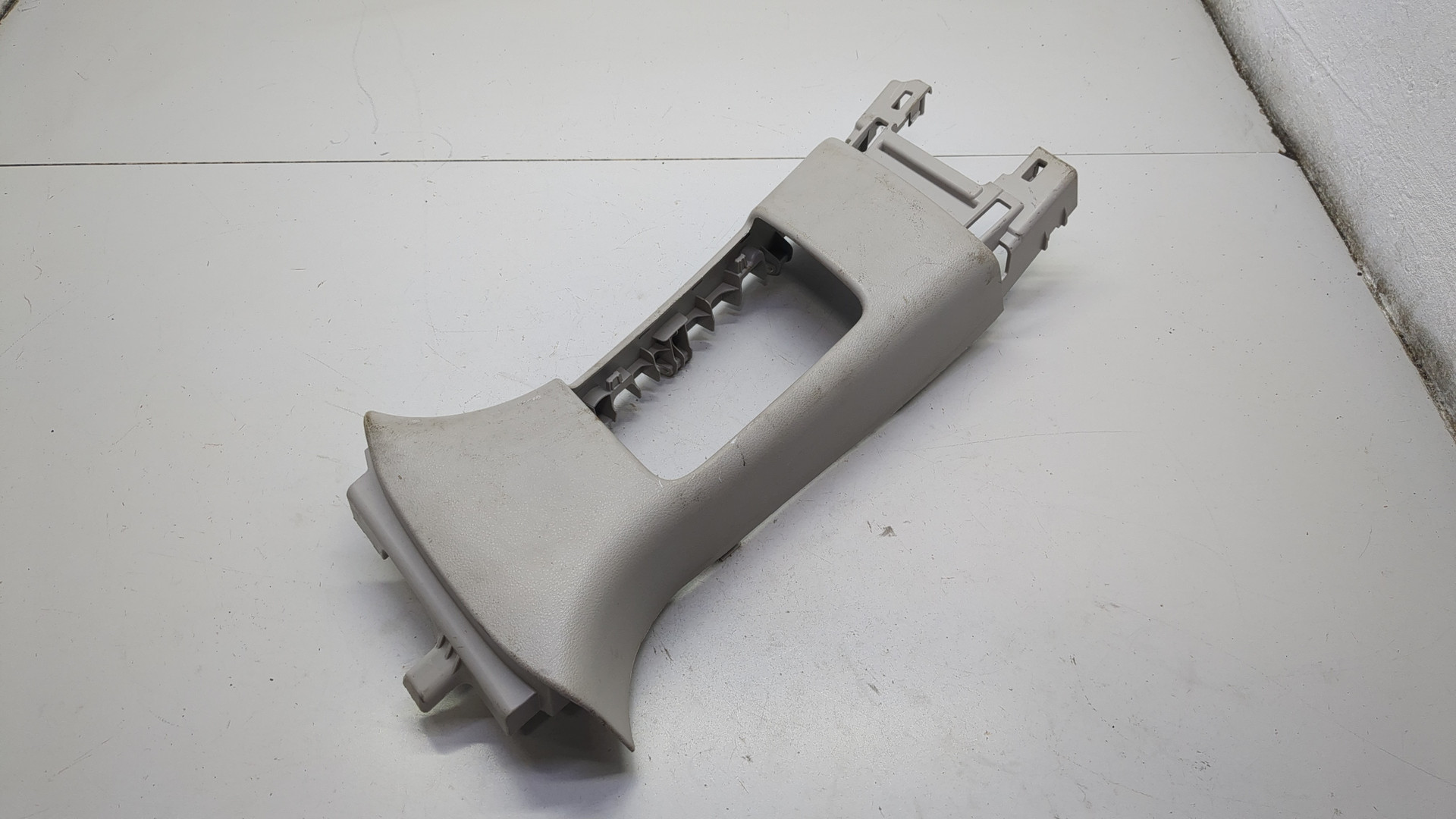 Обшивка стойки