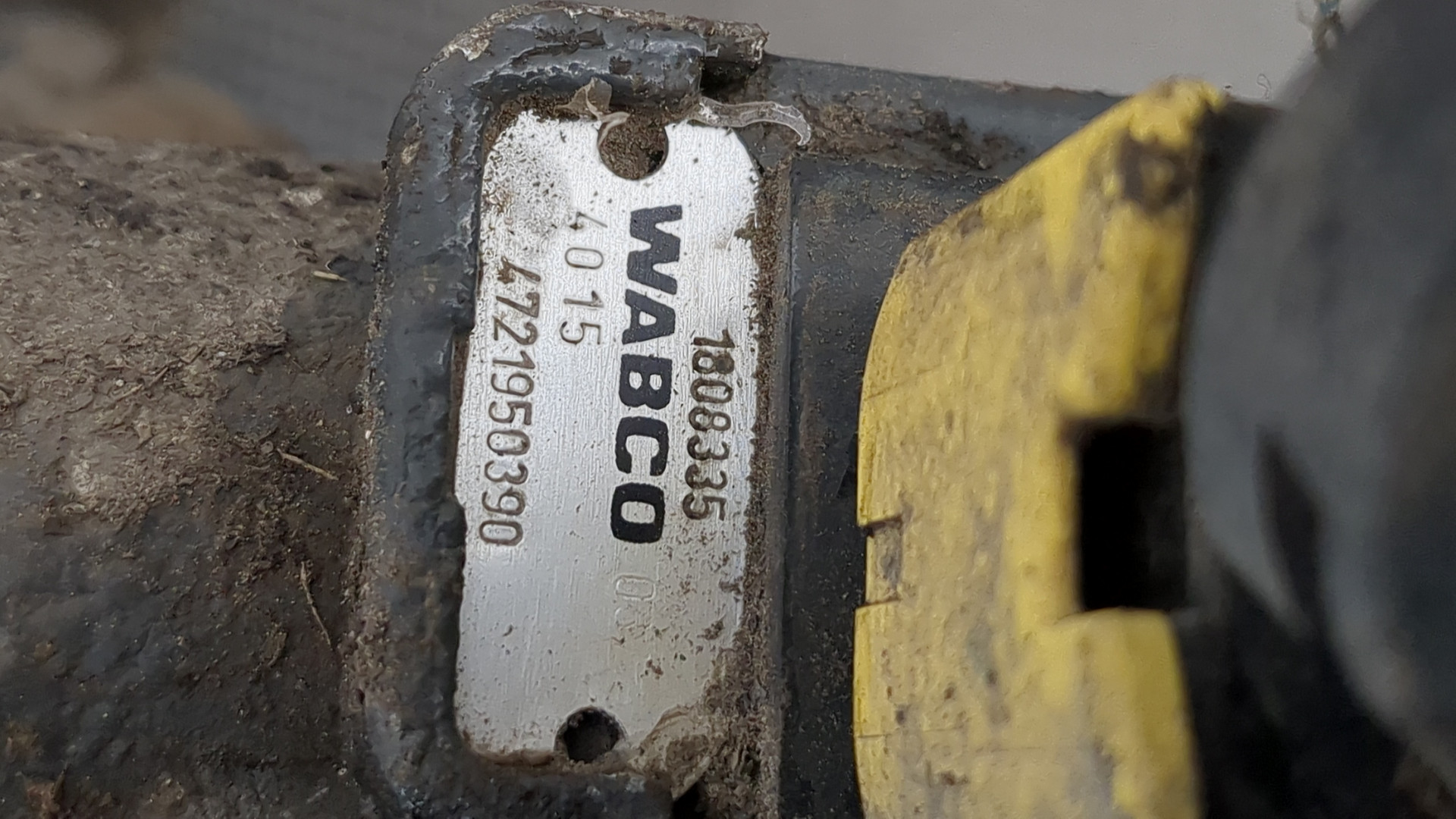 Суппорт передний правый