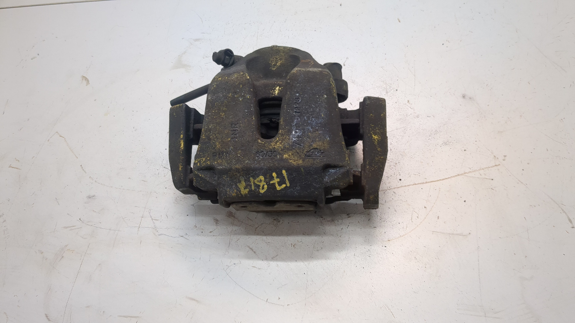 Суппорт передний левый