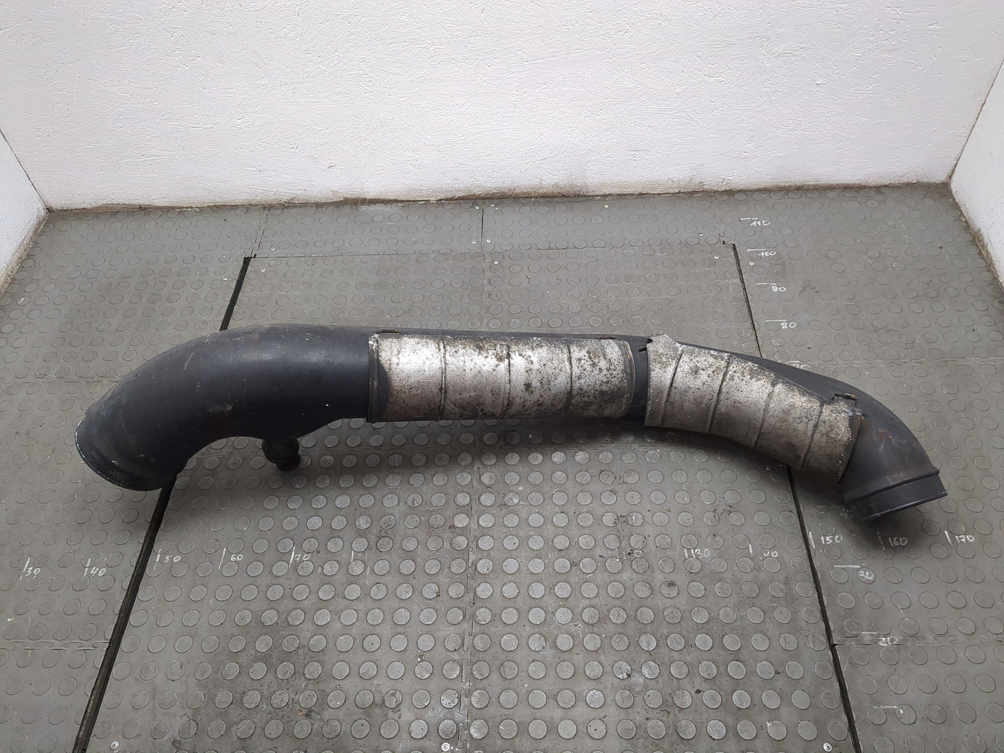 Патрубок воздушного фильтра