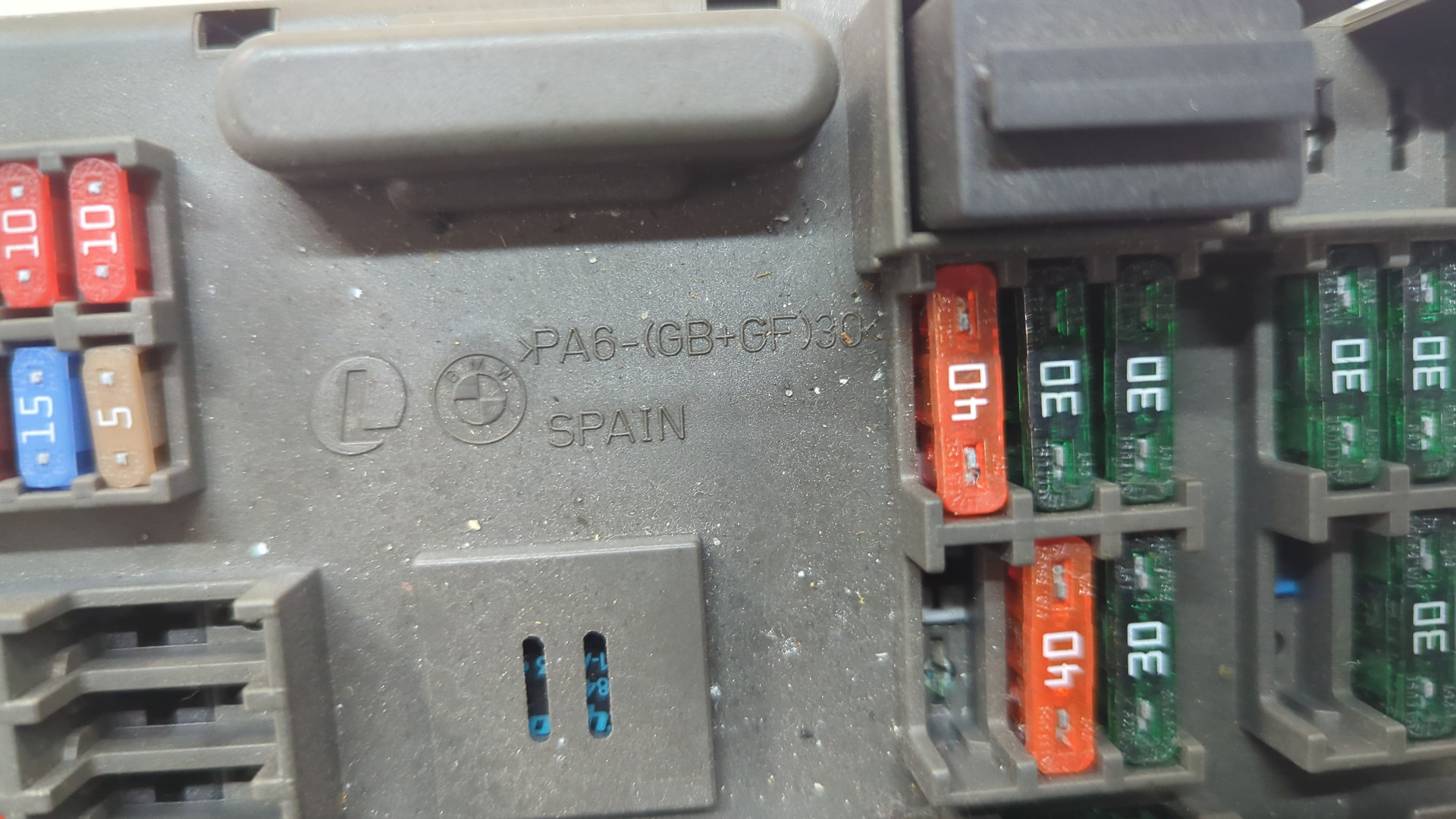 Блок предохранителей