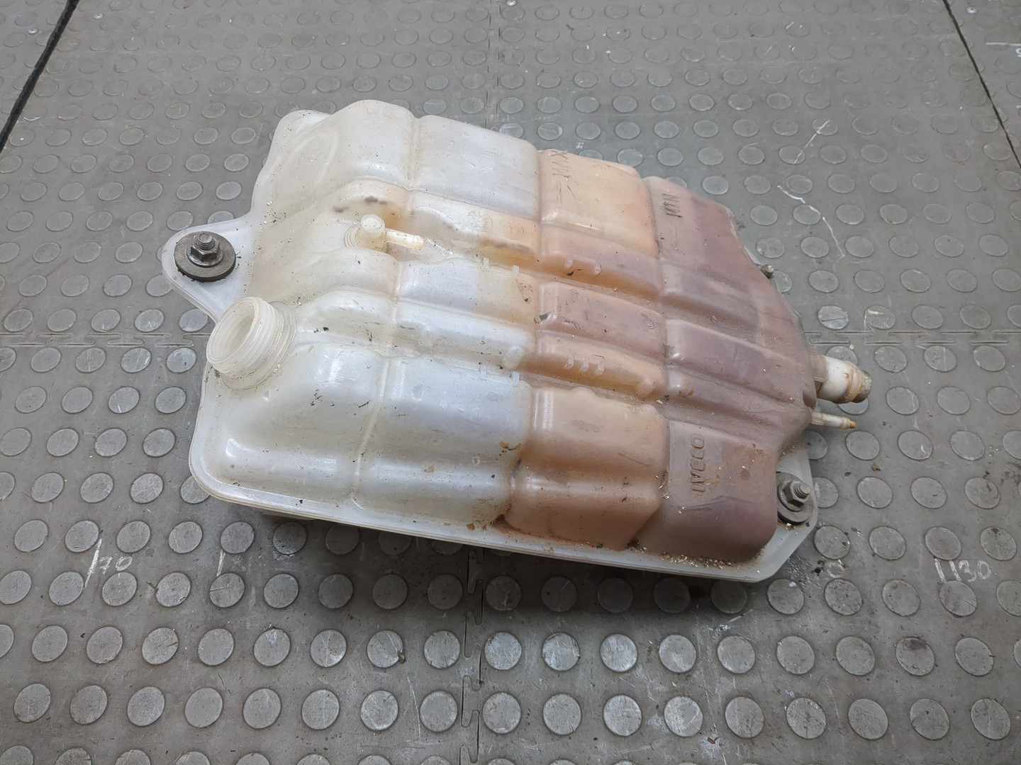 Бачок расширительный