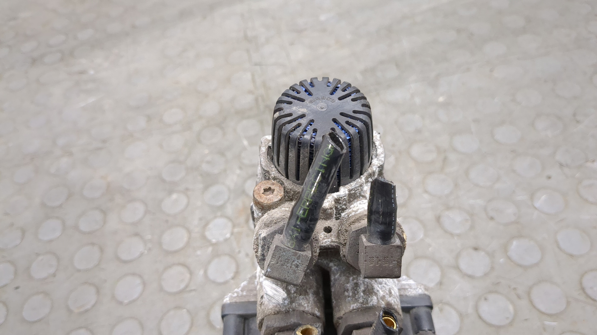 Кран тормозной главный