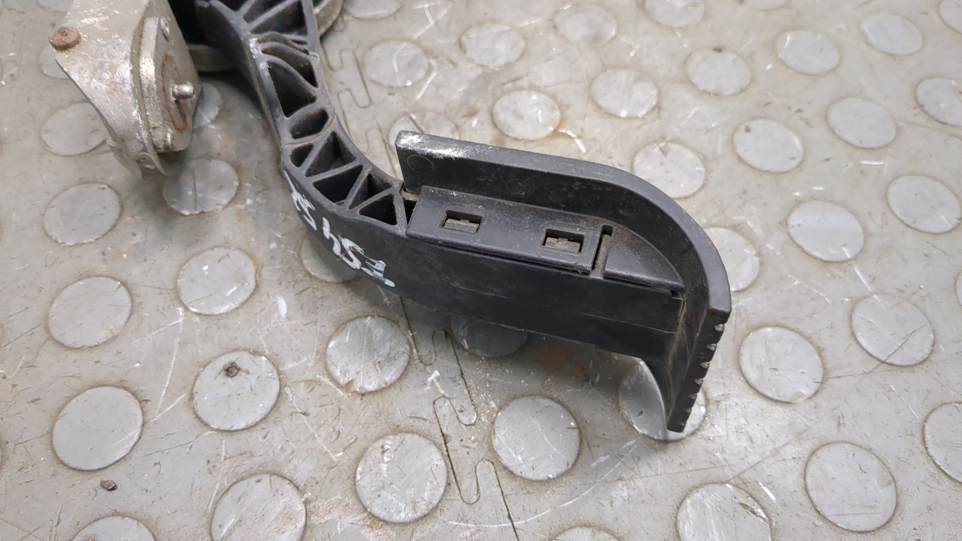 Педаль газа