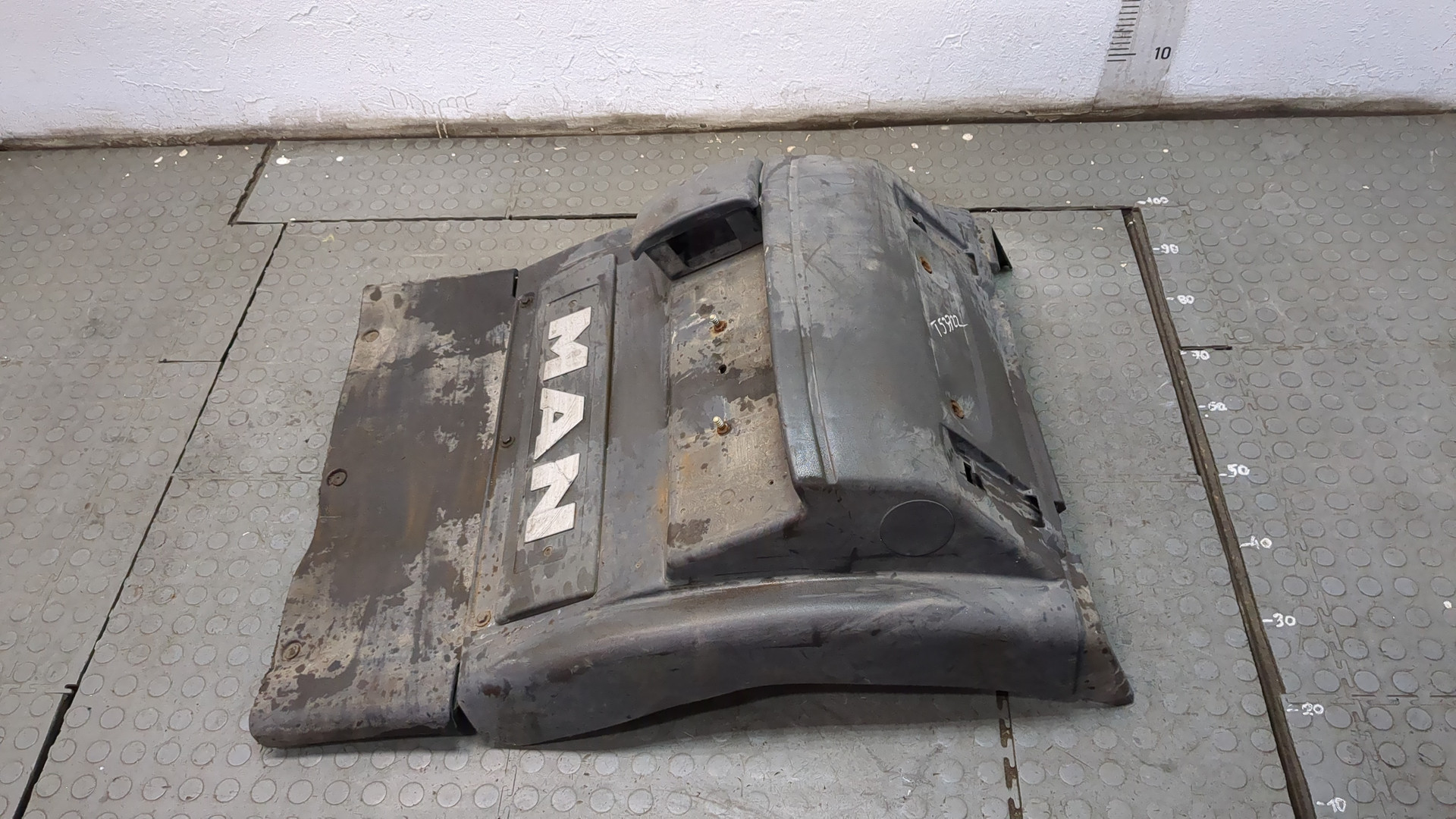 Крыло заднее правое