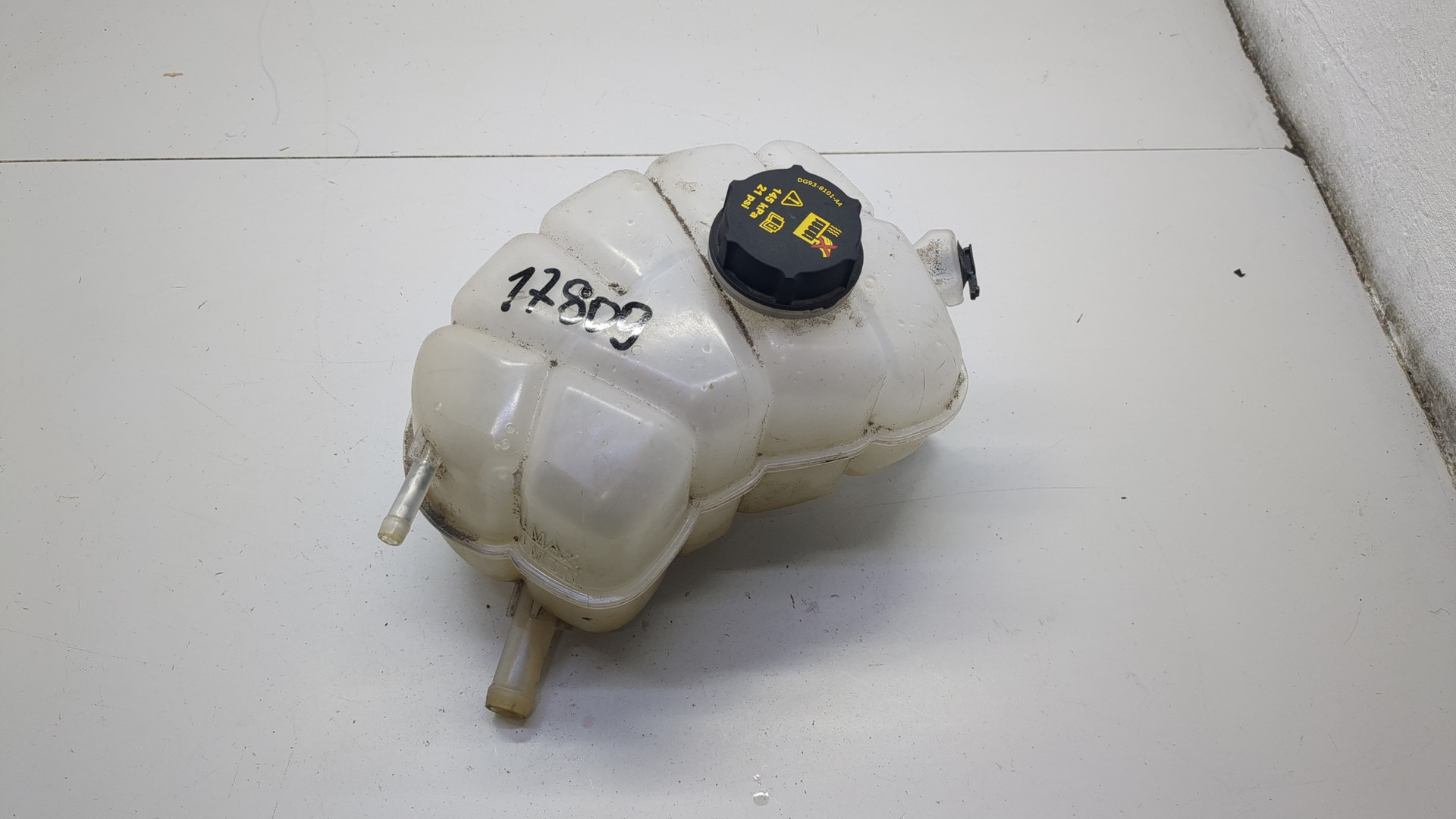 Бачок расширительный