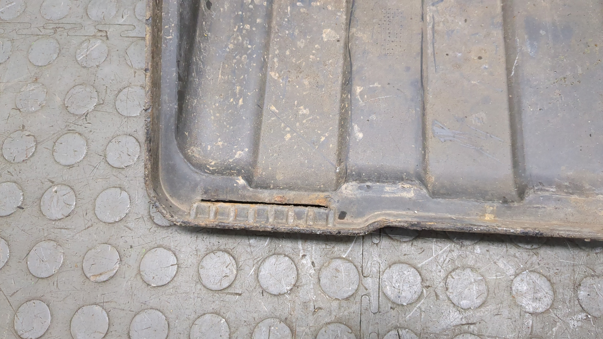 Крышка аккумулятора