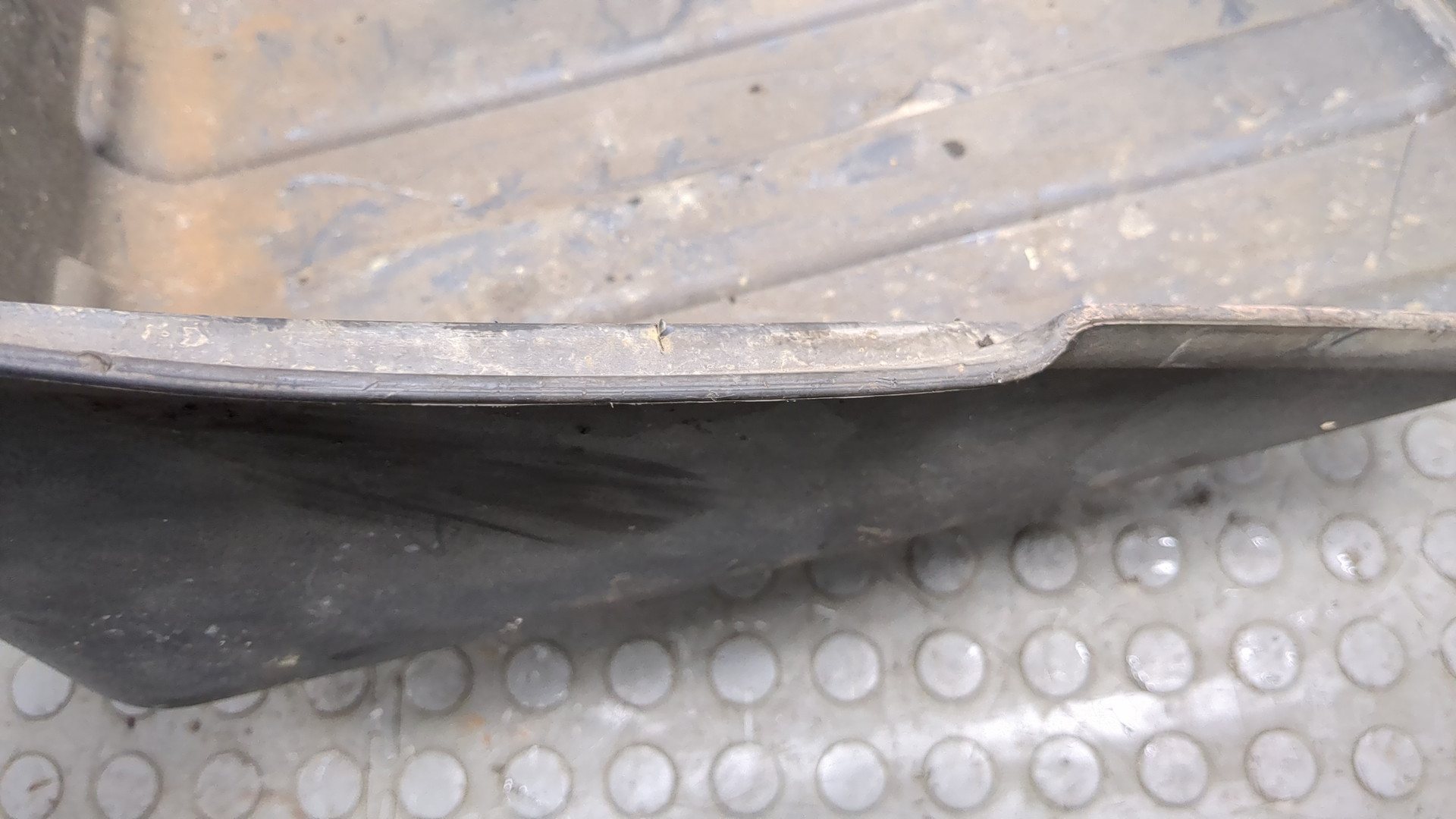 Крышка аккумулятора