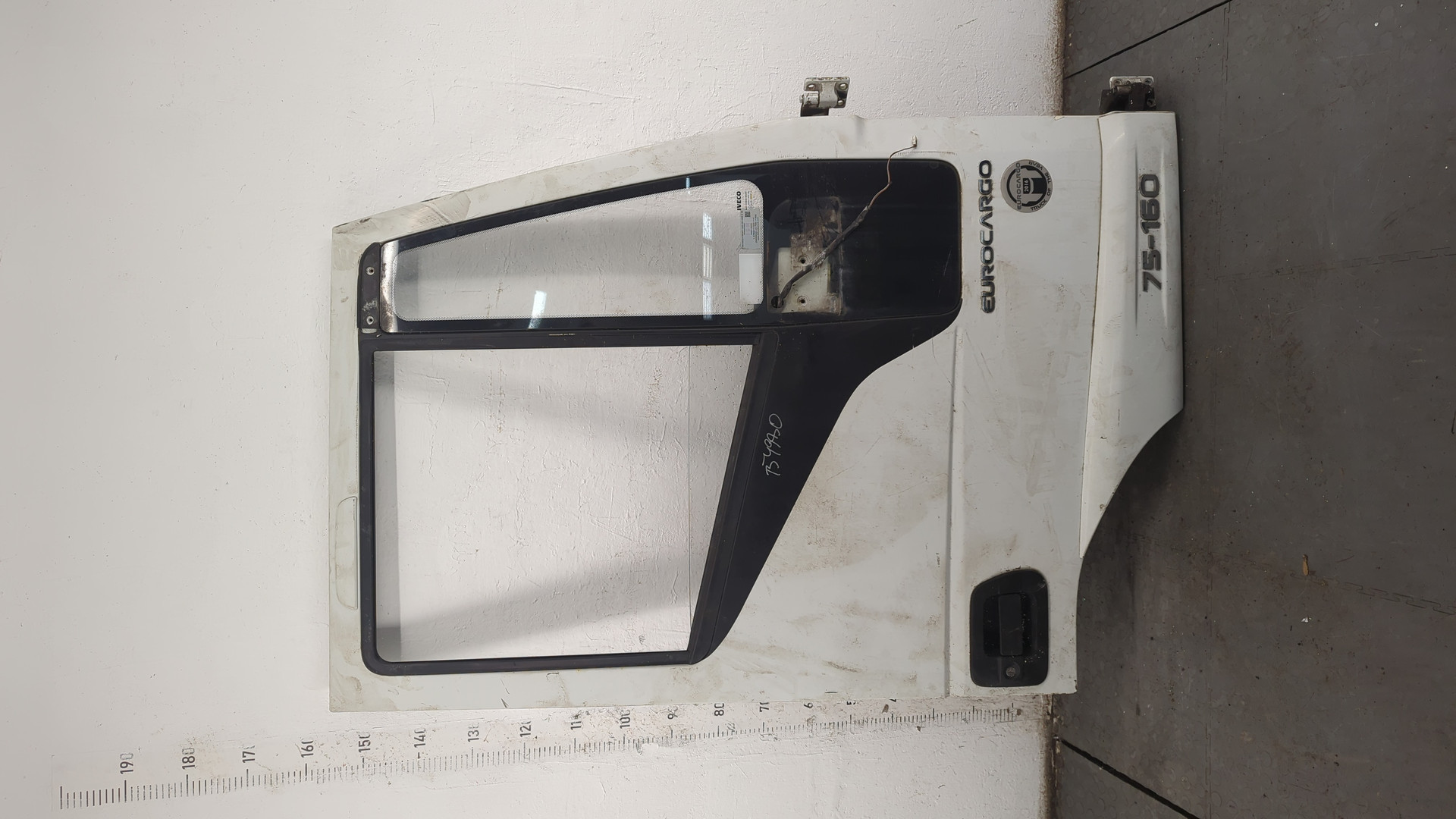 Дверь передняя правая