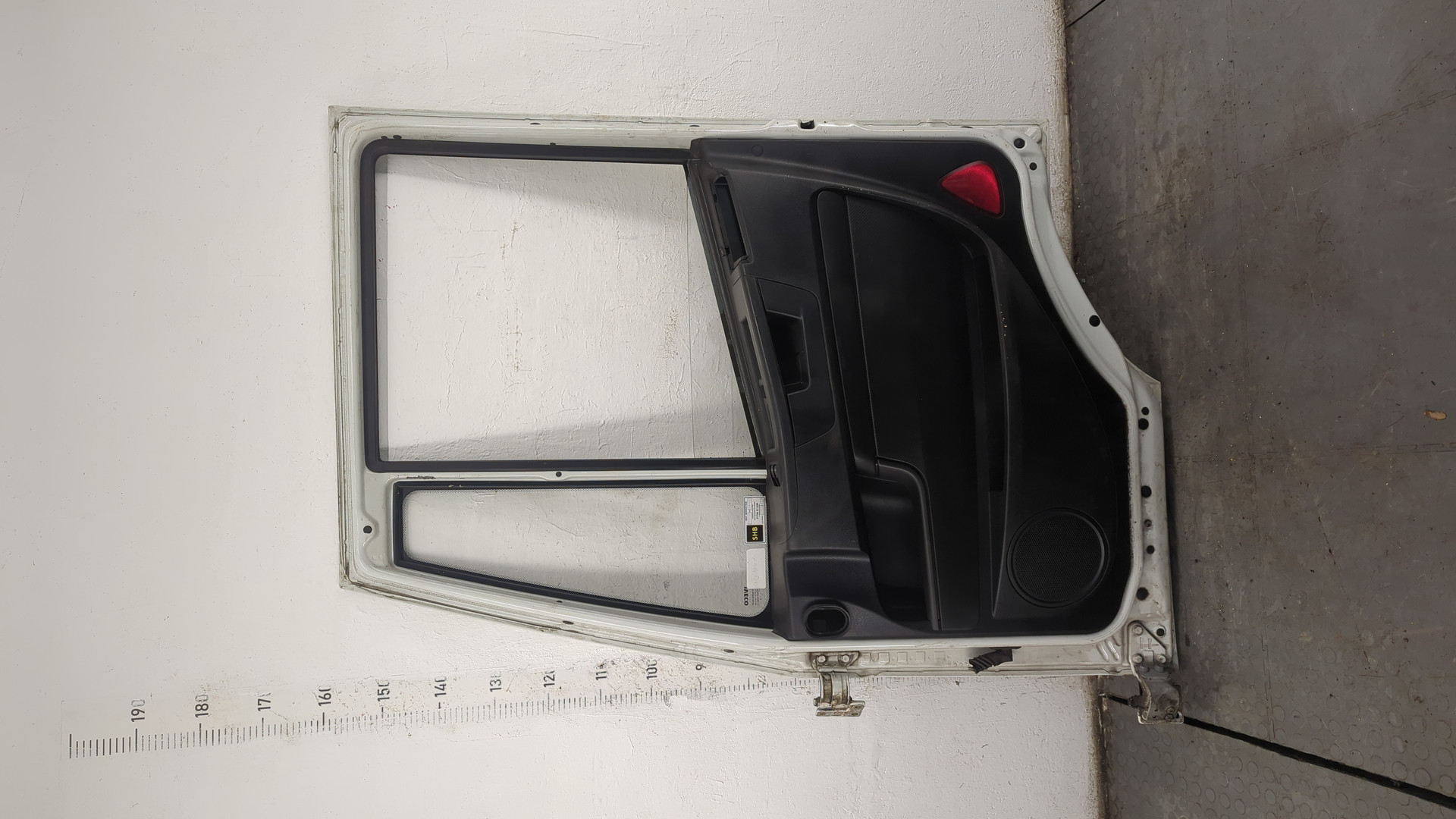 Дверь передняя правая