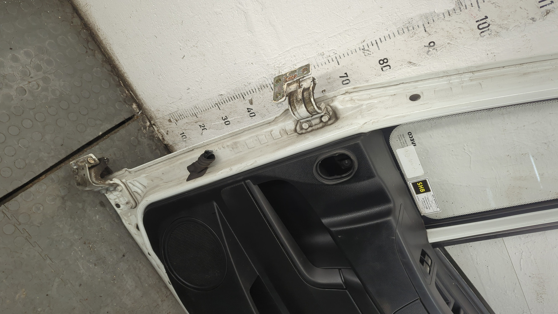 Дверь передняя правая