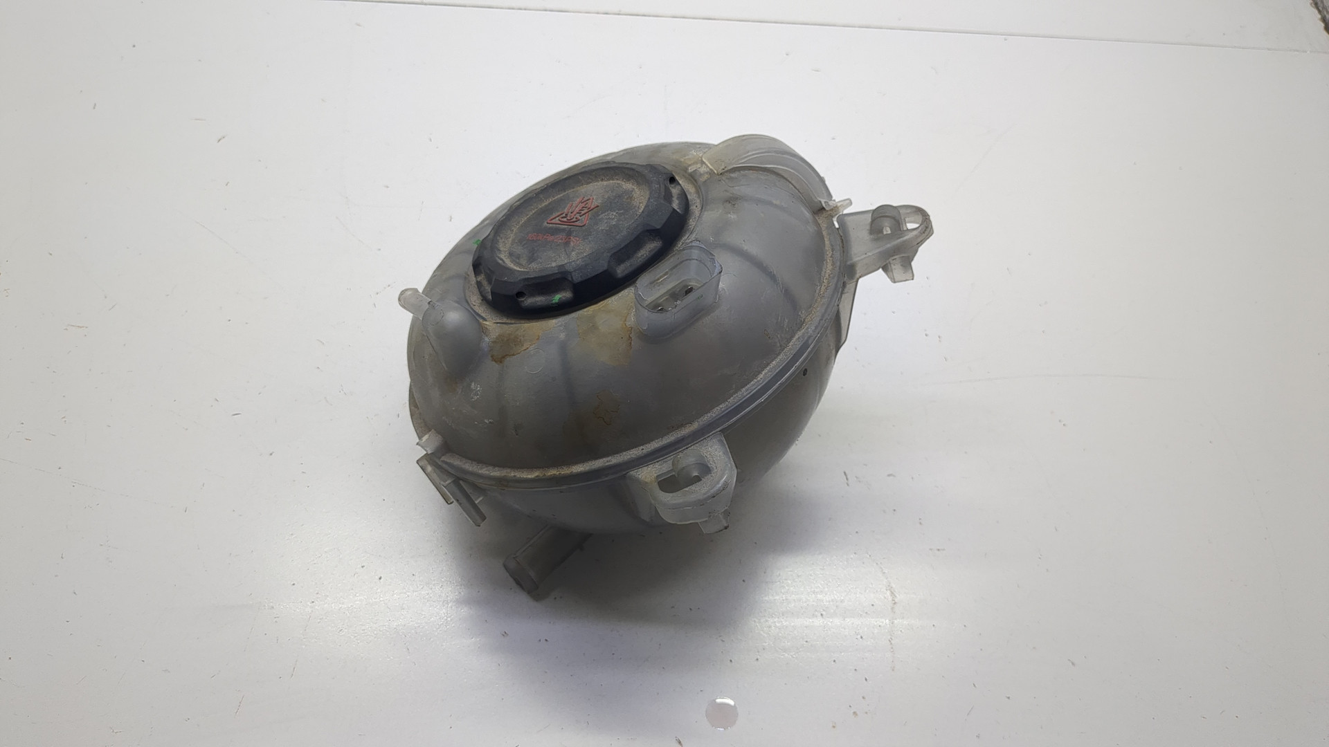 Бачок расширительный