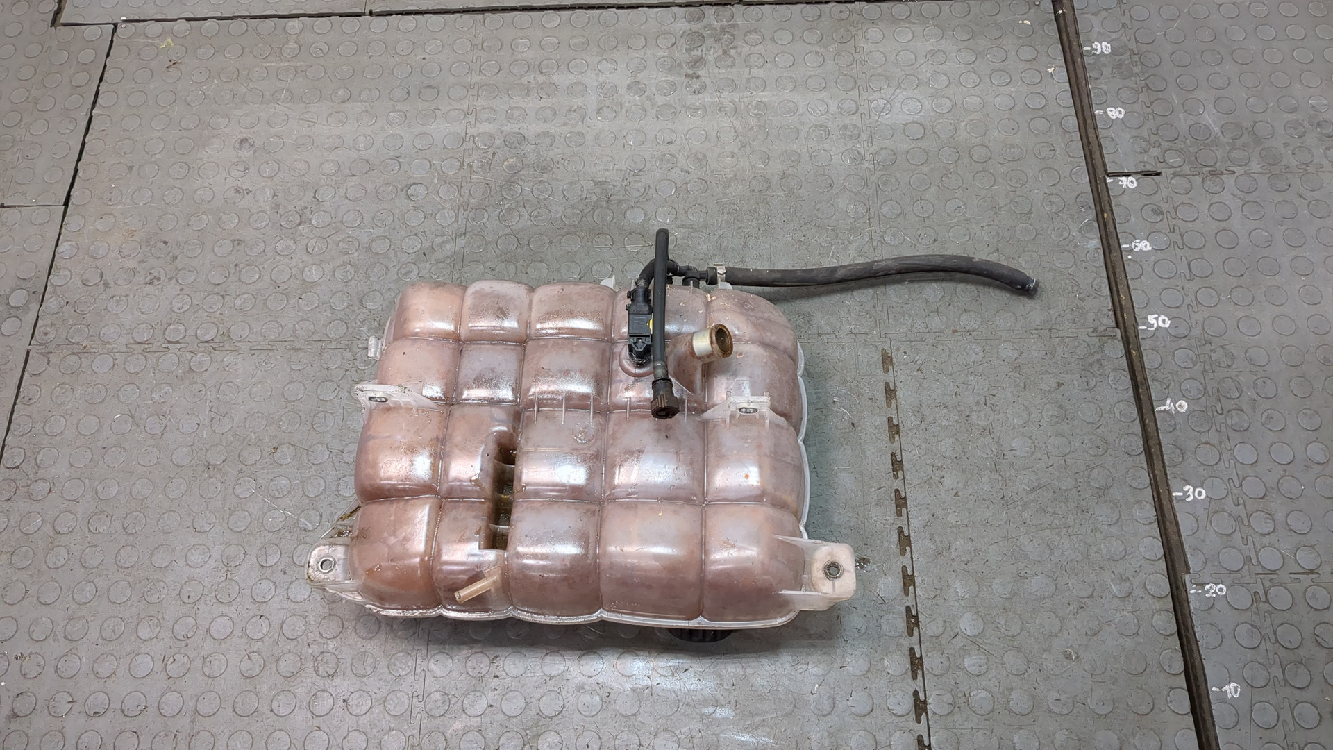 Бачок расширительный