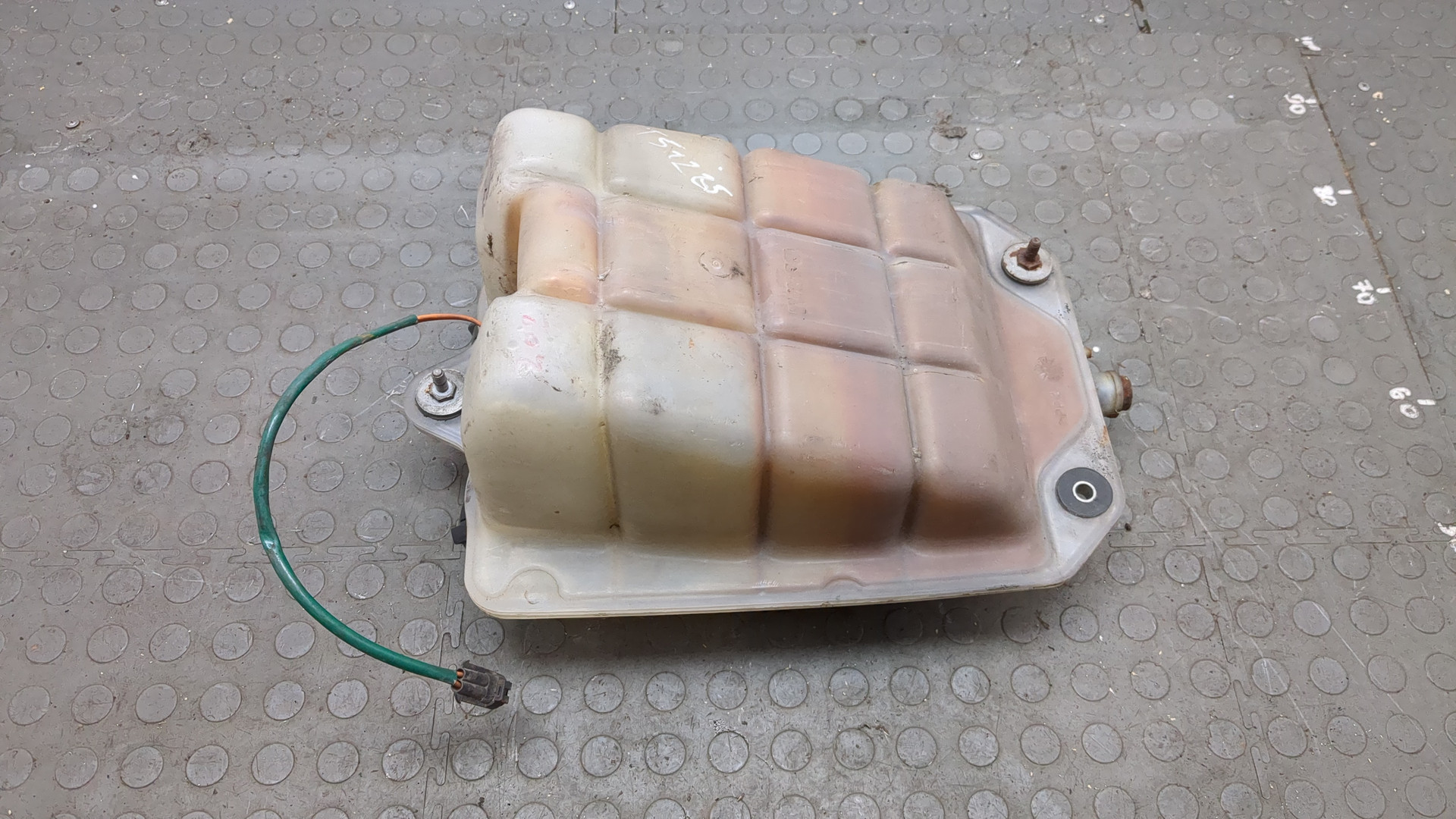 Бачок расширительный