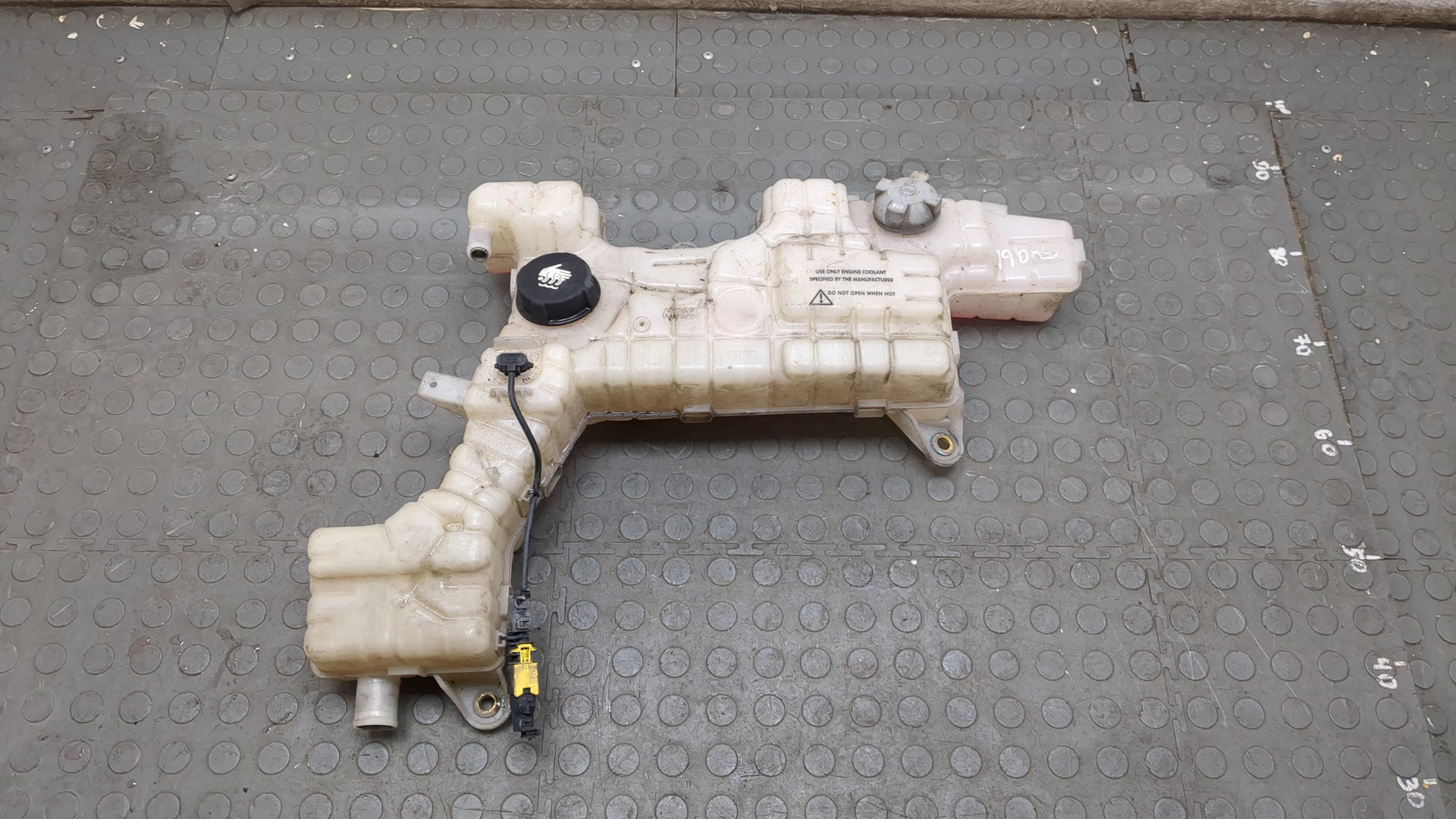 Бачок расширительный