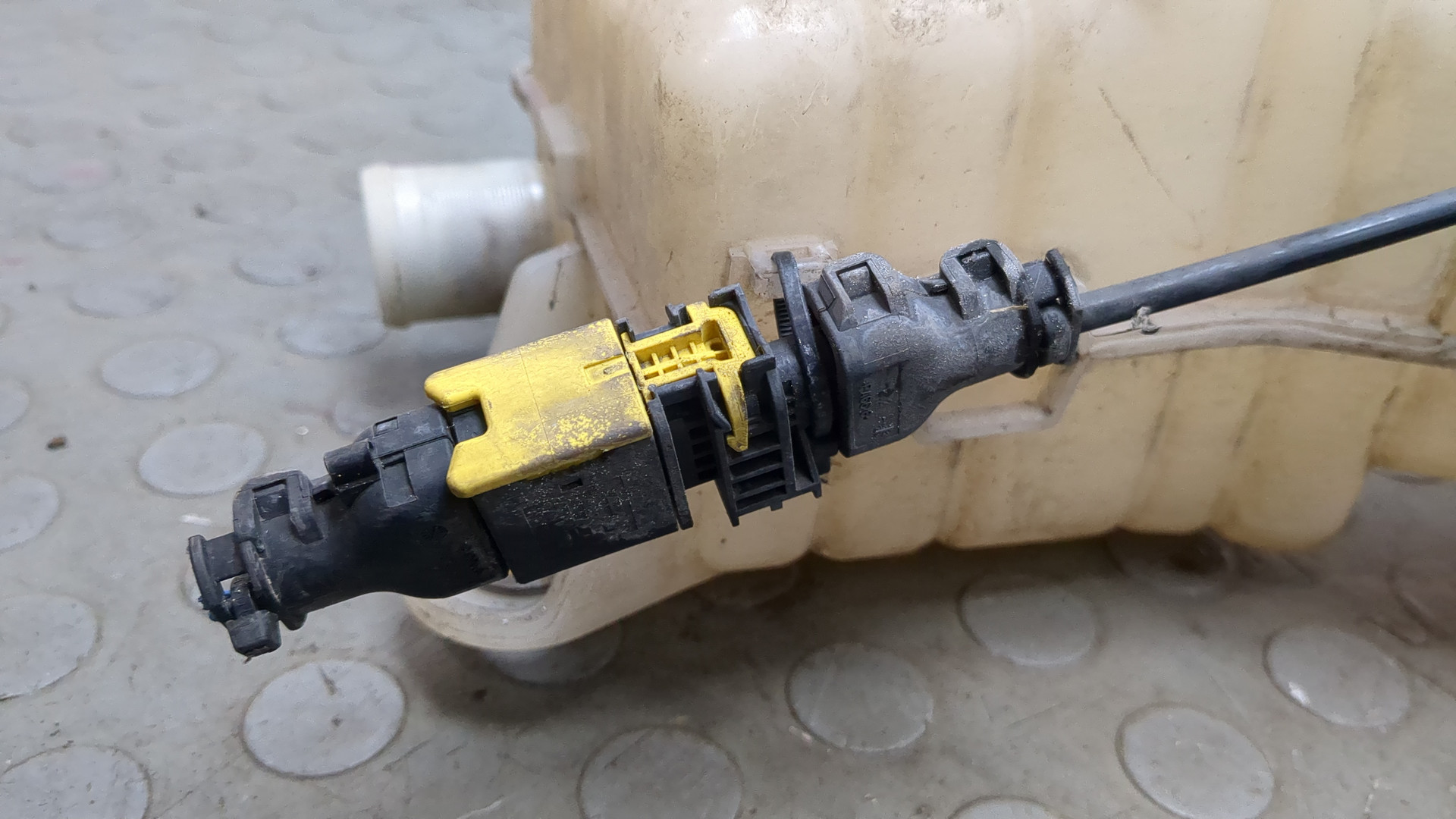 Бачок расширительный