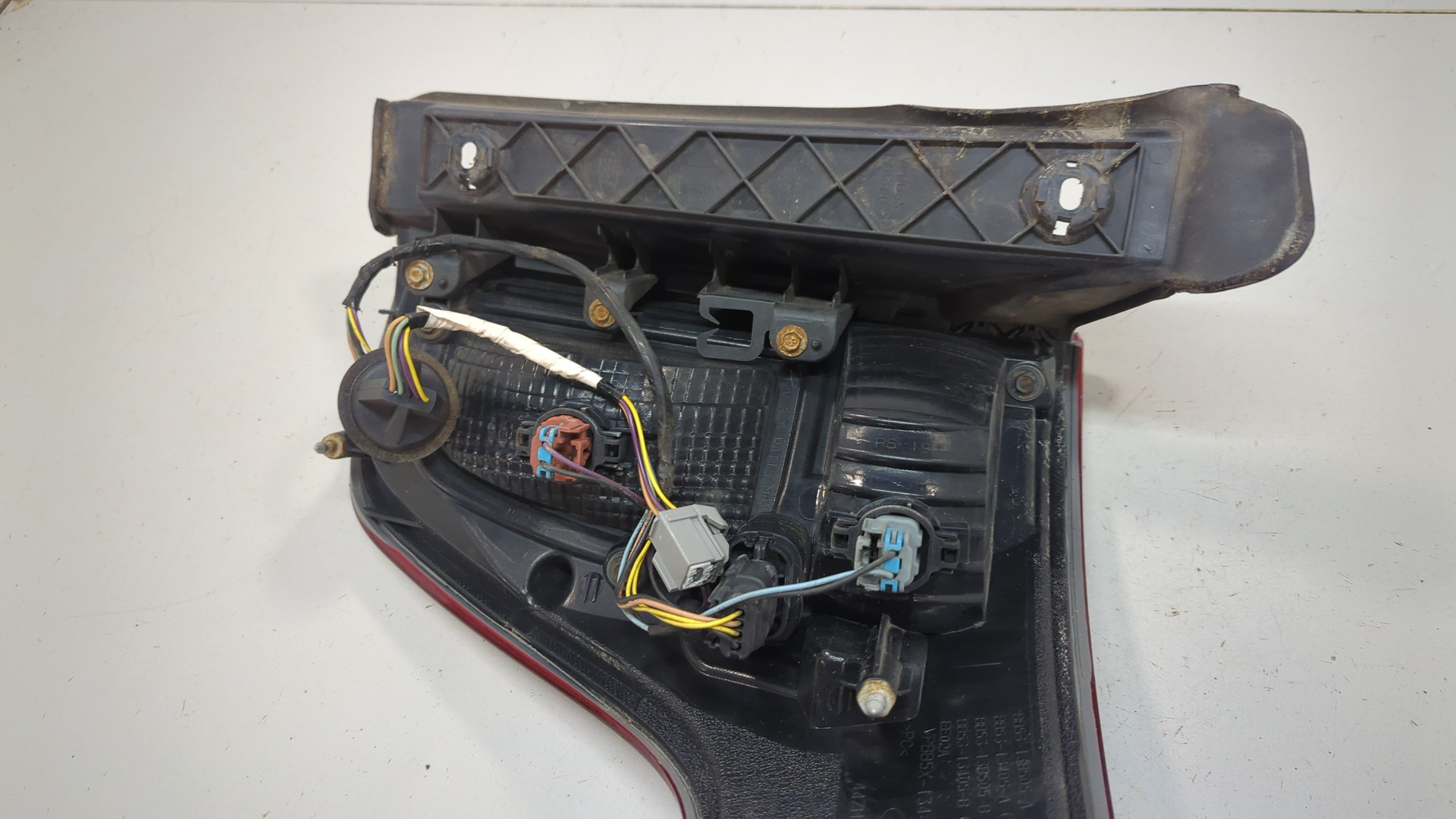 Фонарь задний левый