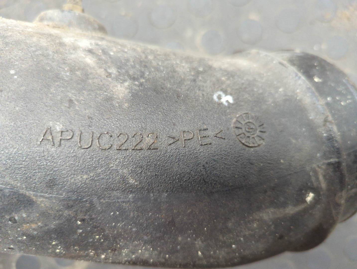 Патрубок воздушного фильтра