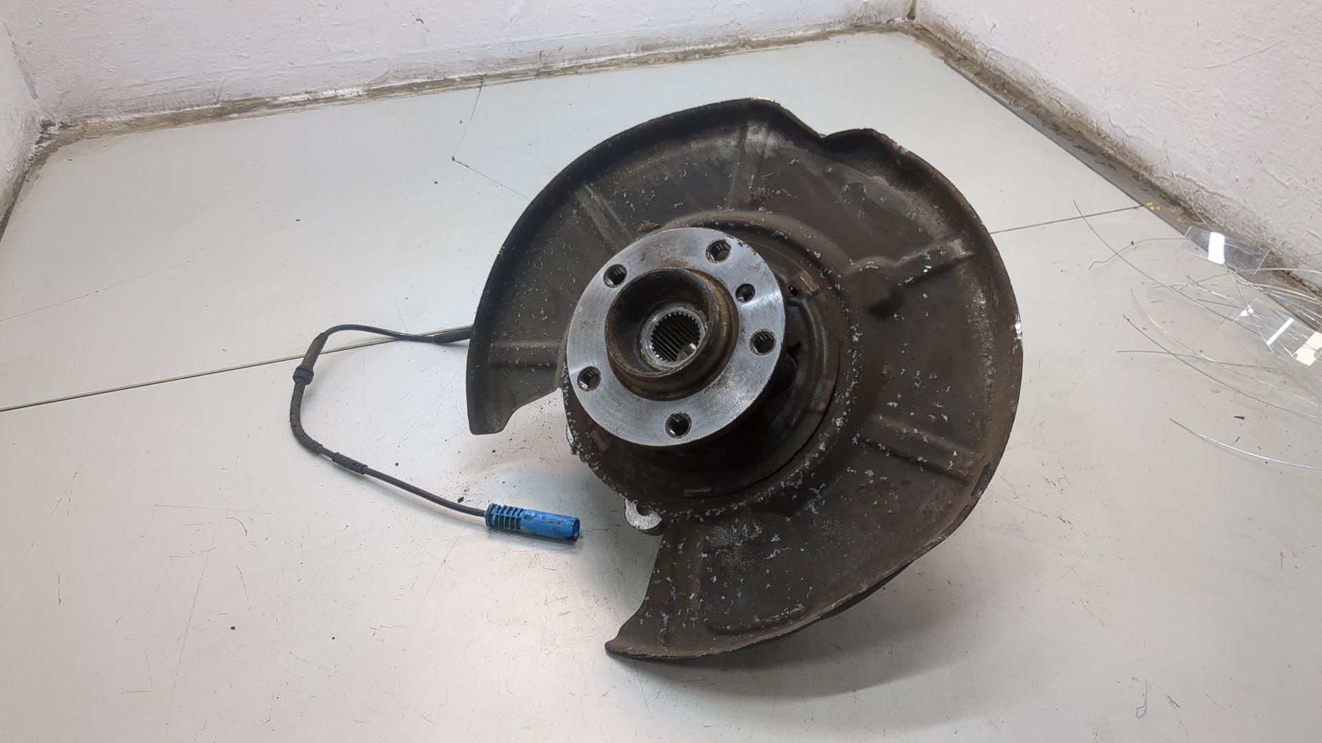 Кулак поворотный задний правый