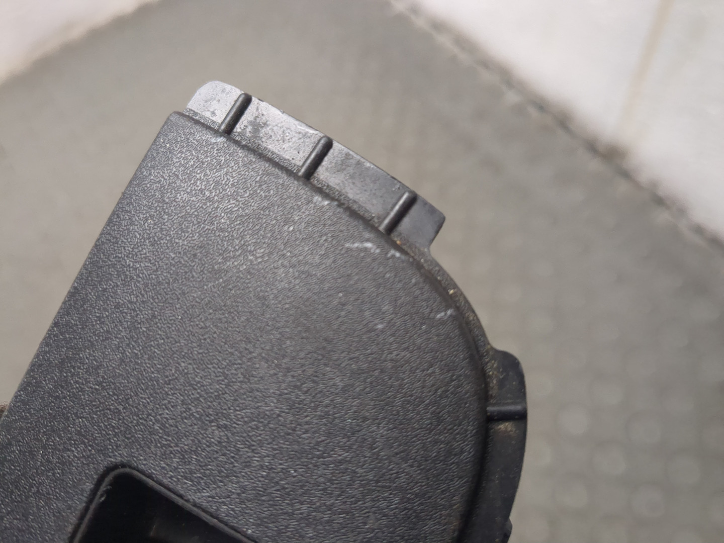 Кнопка стеклоподъемника