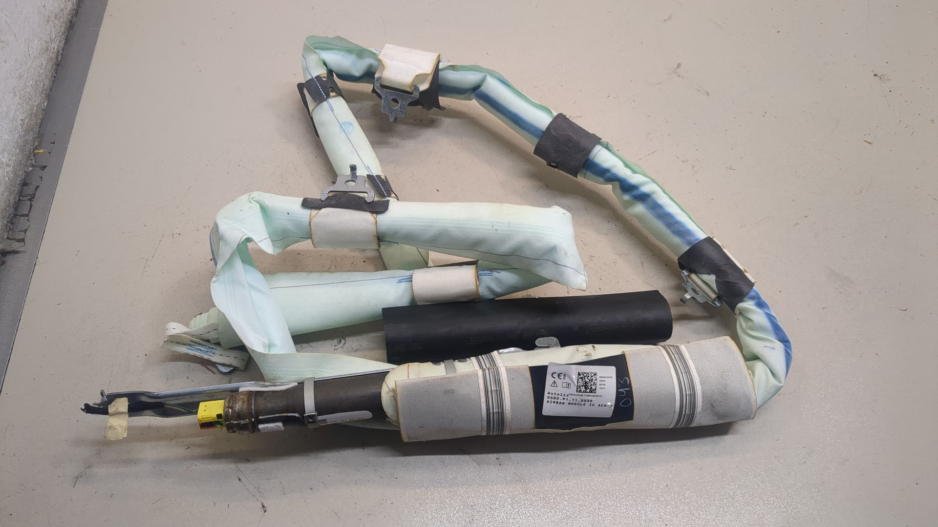 Подушка безопасности боковая (шторка)