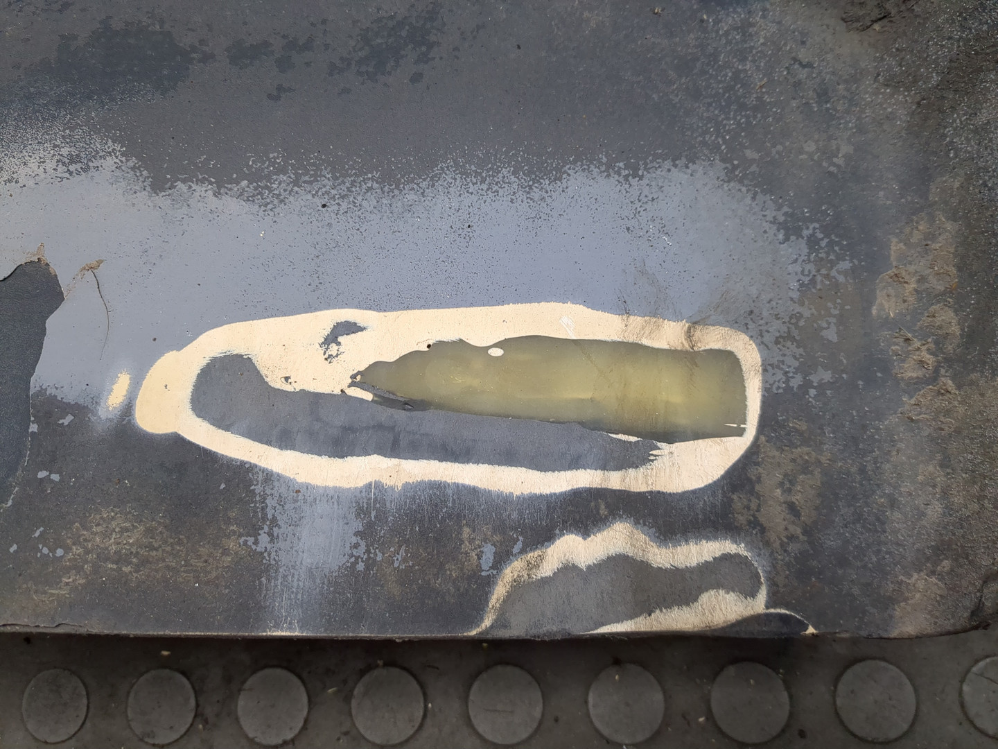 Подножка левая