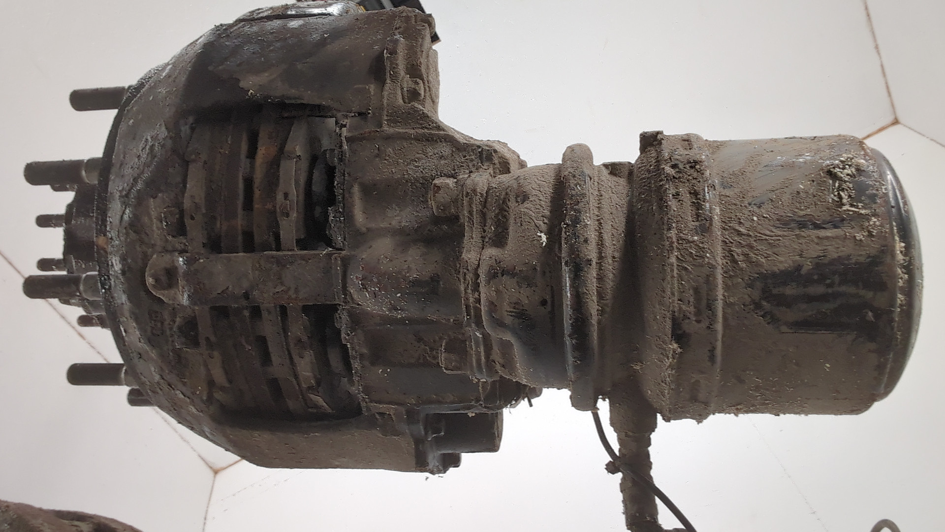 Кулак поворотный задний правый