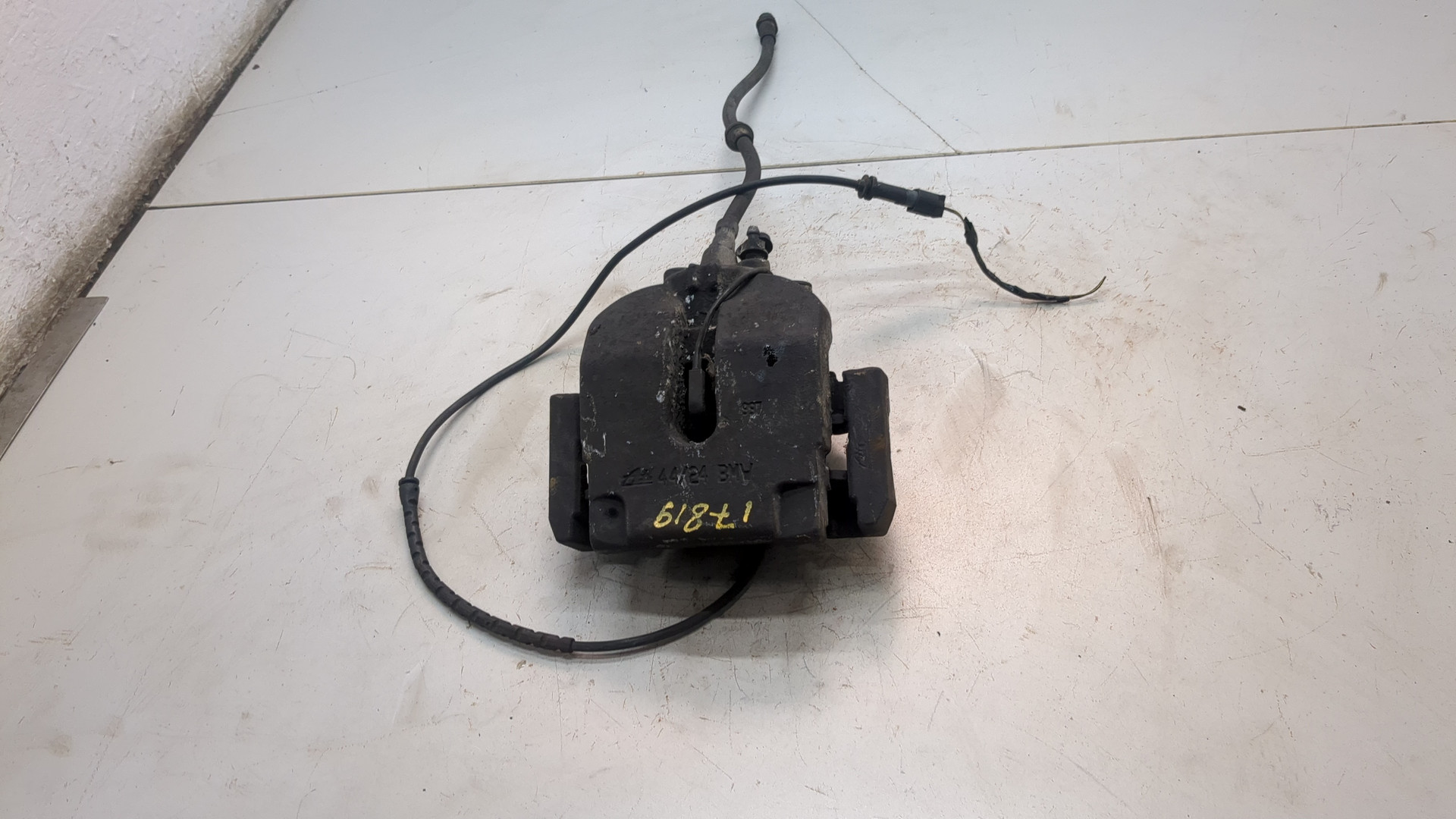 Суппорт задний правый