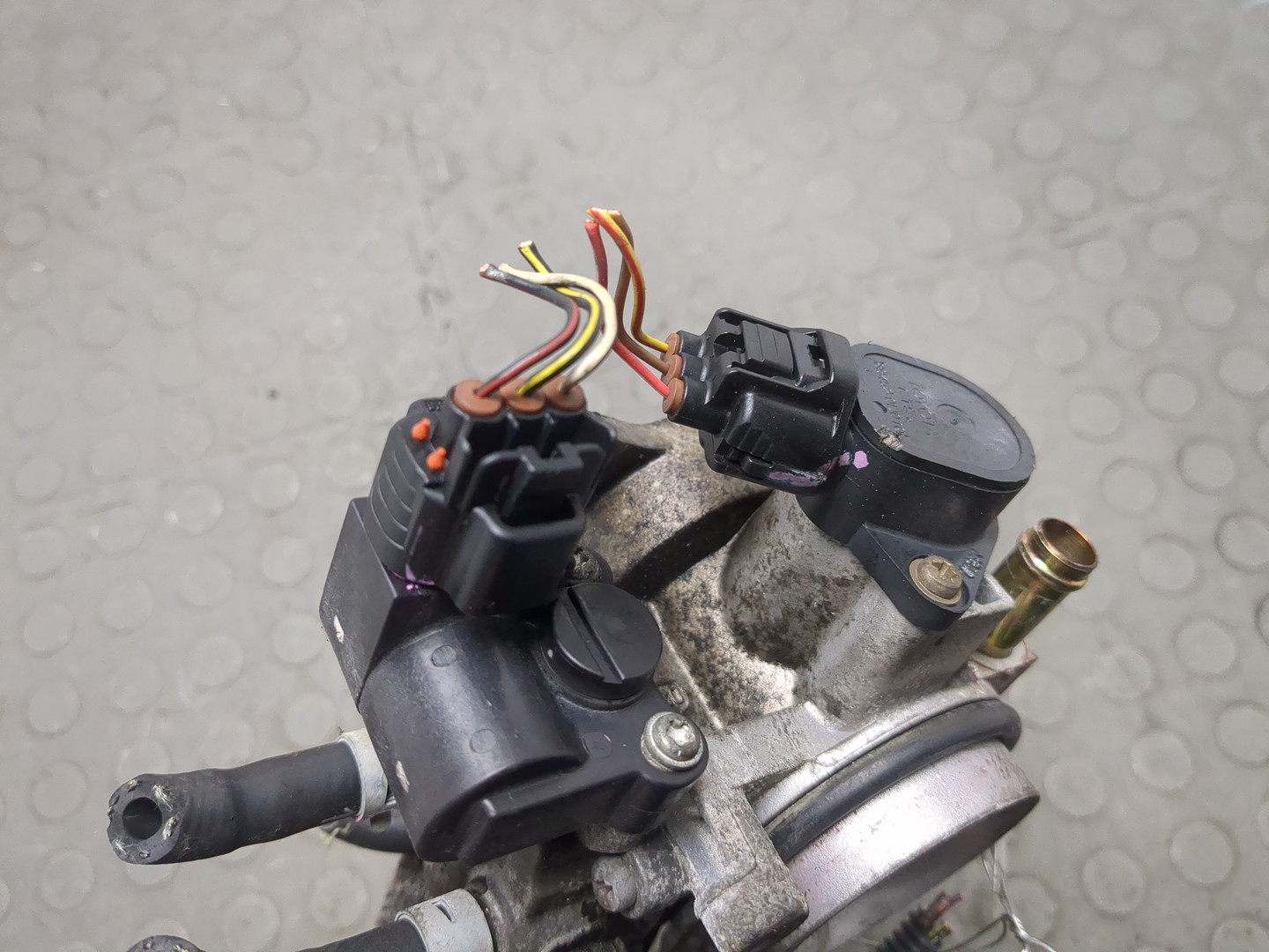 Заслонка дроссельная электрическая