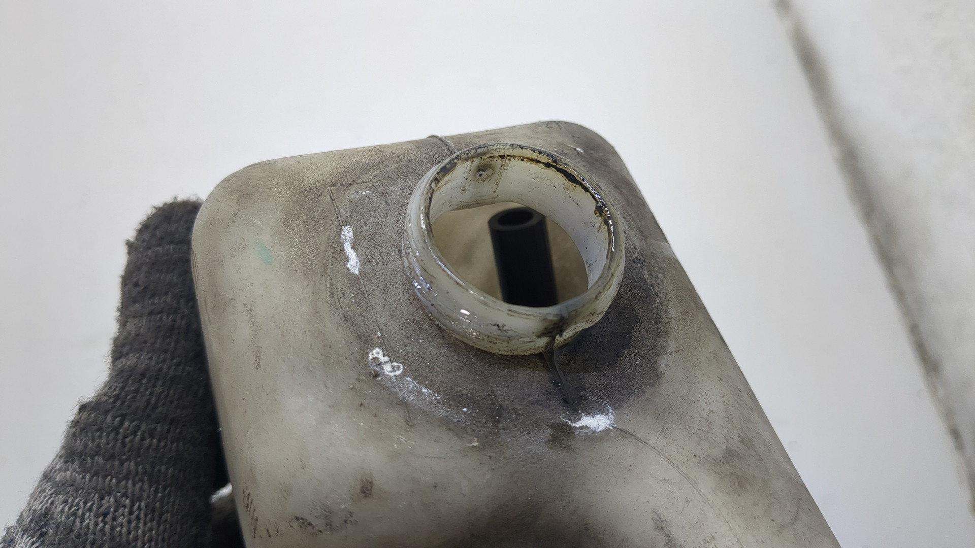 Бачок расширительный