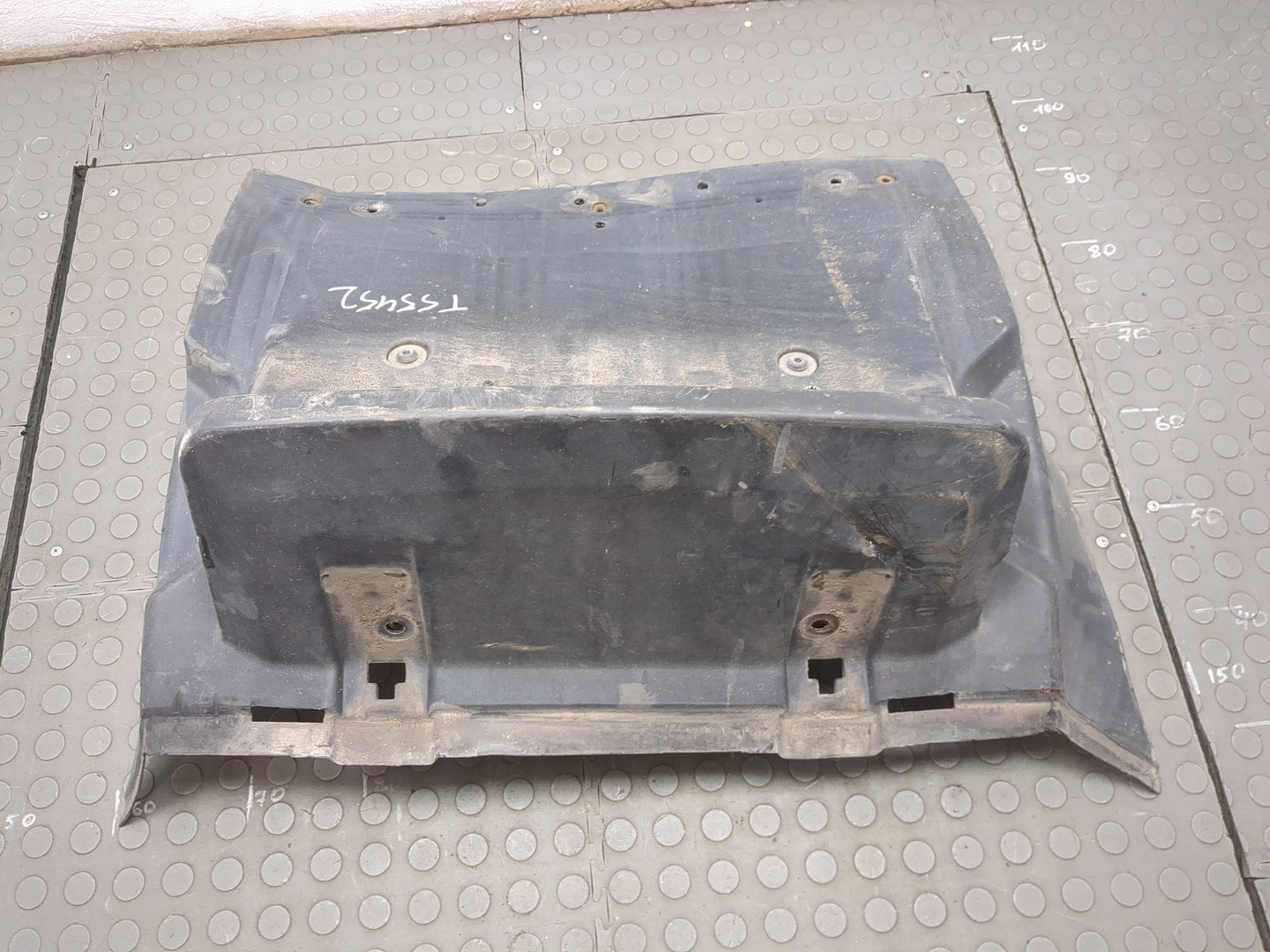 Крыло заднее левое