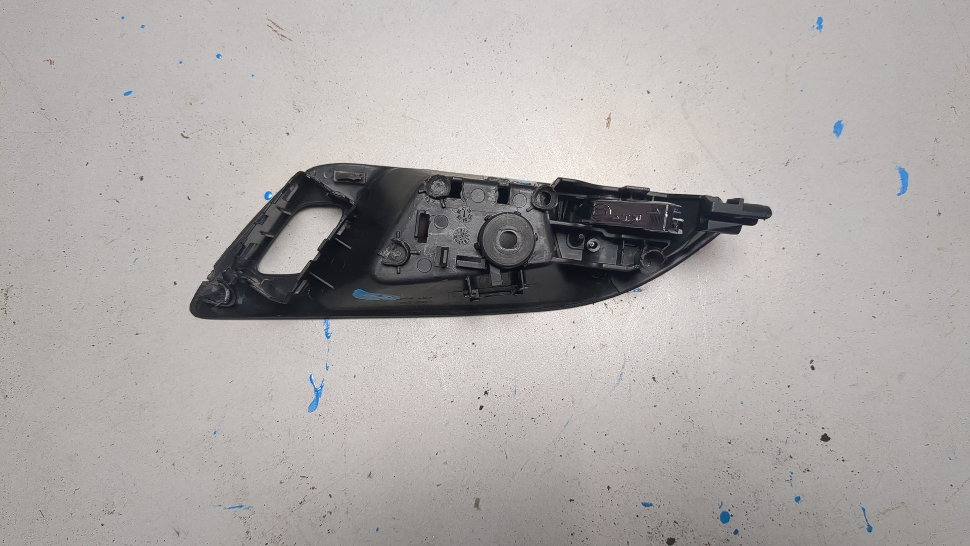 Ручка двери передней внутренняя правая