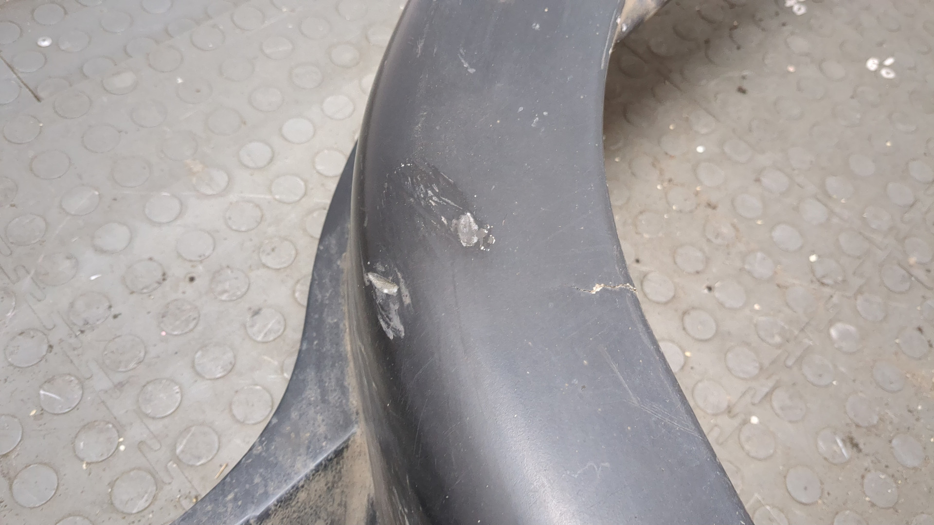 Подножка левая