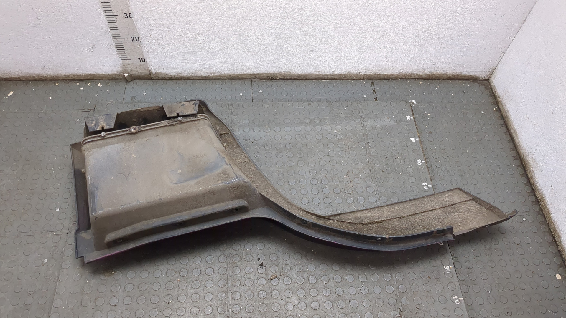 Подножка левая