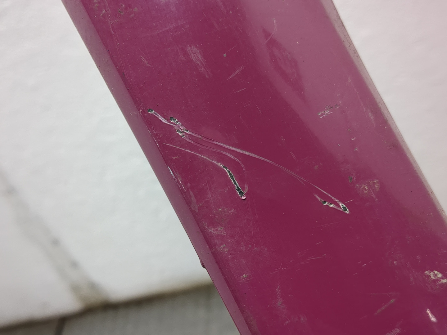 Молдинг лобового стекла