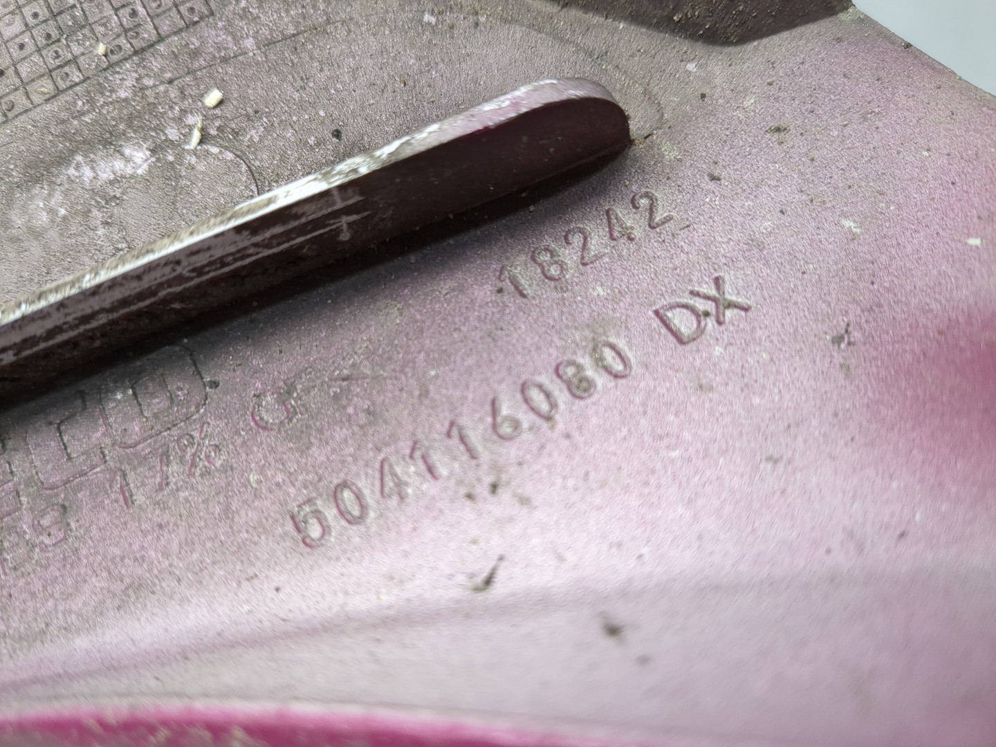 Молдинг лобового стекла