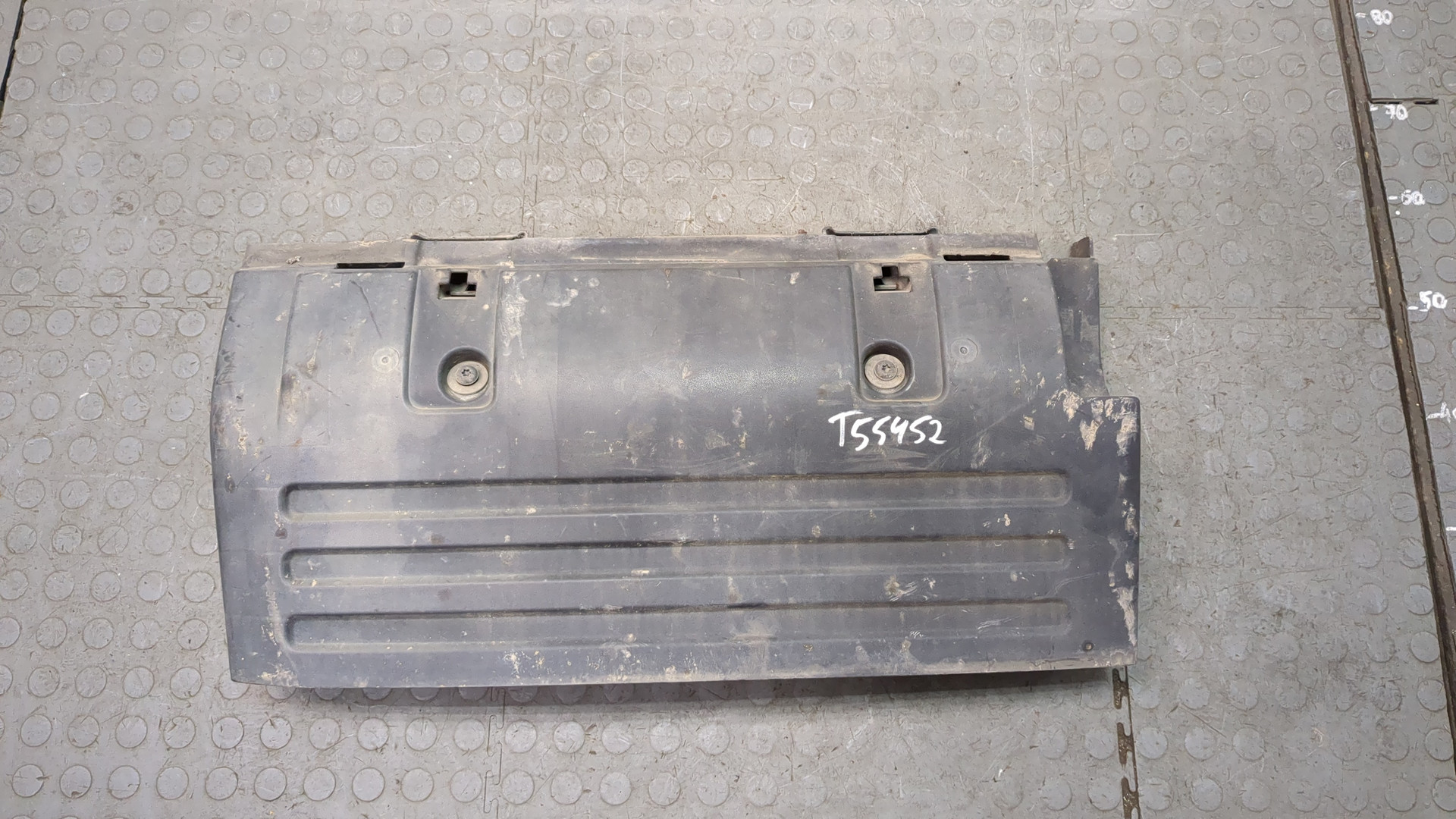 Крыло заднее правое