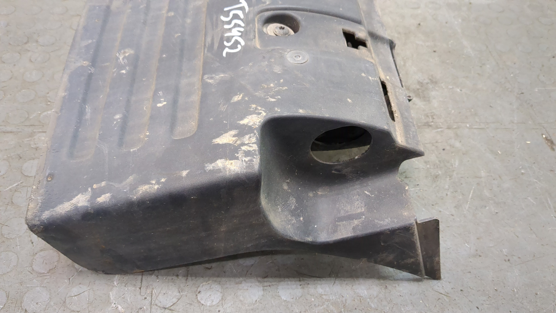 Крыло заднее правое