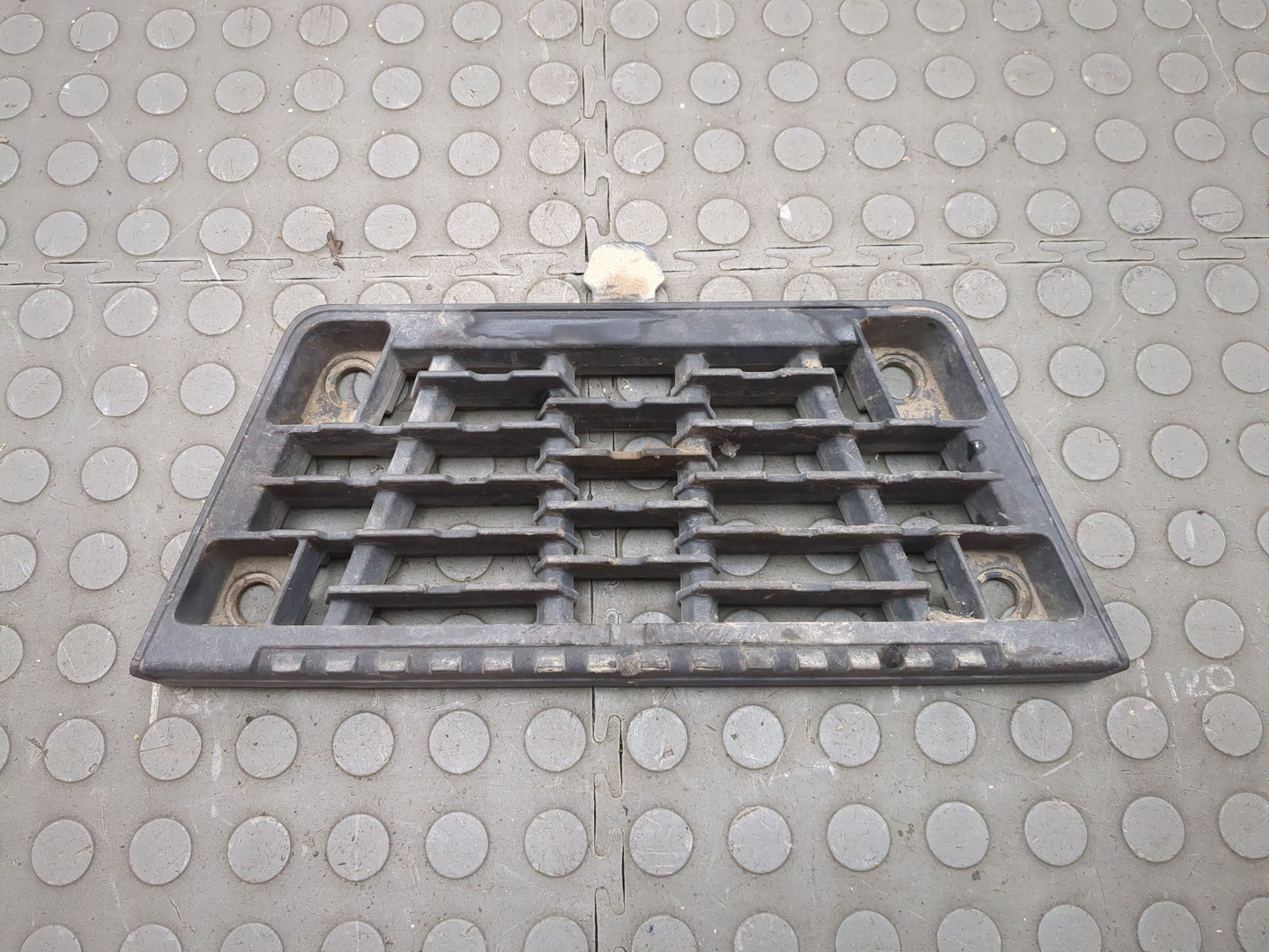 Накладка на подножку