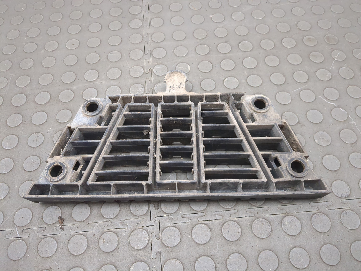 Накладка на подножку