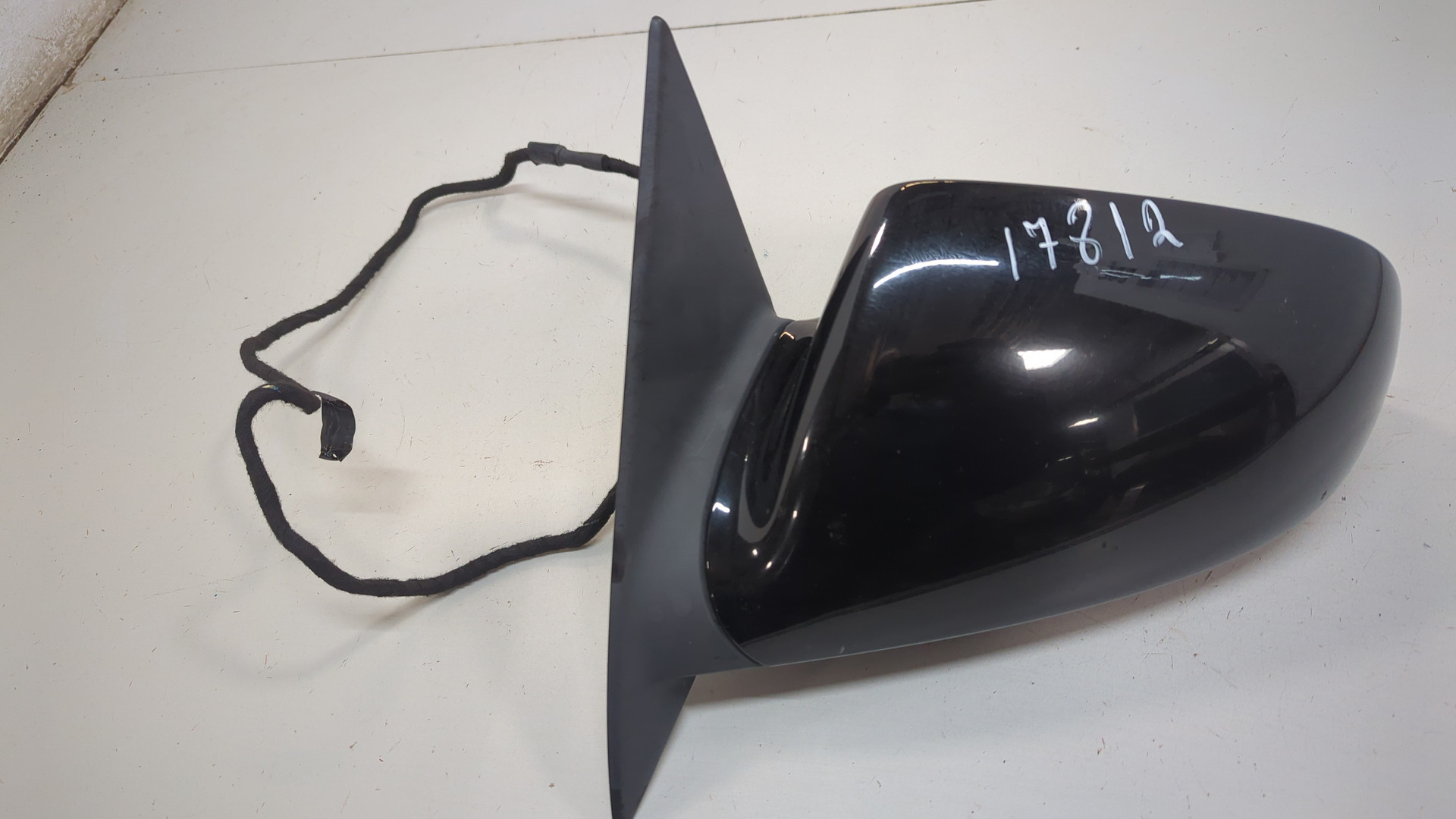 Зеркало левое электрическое